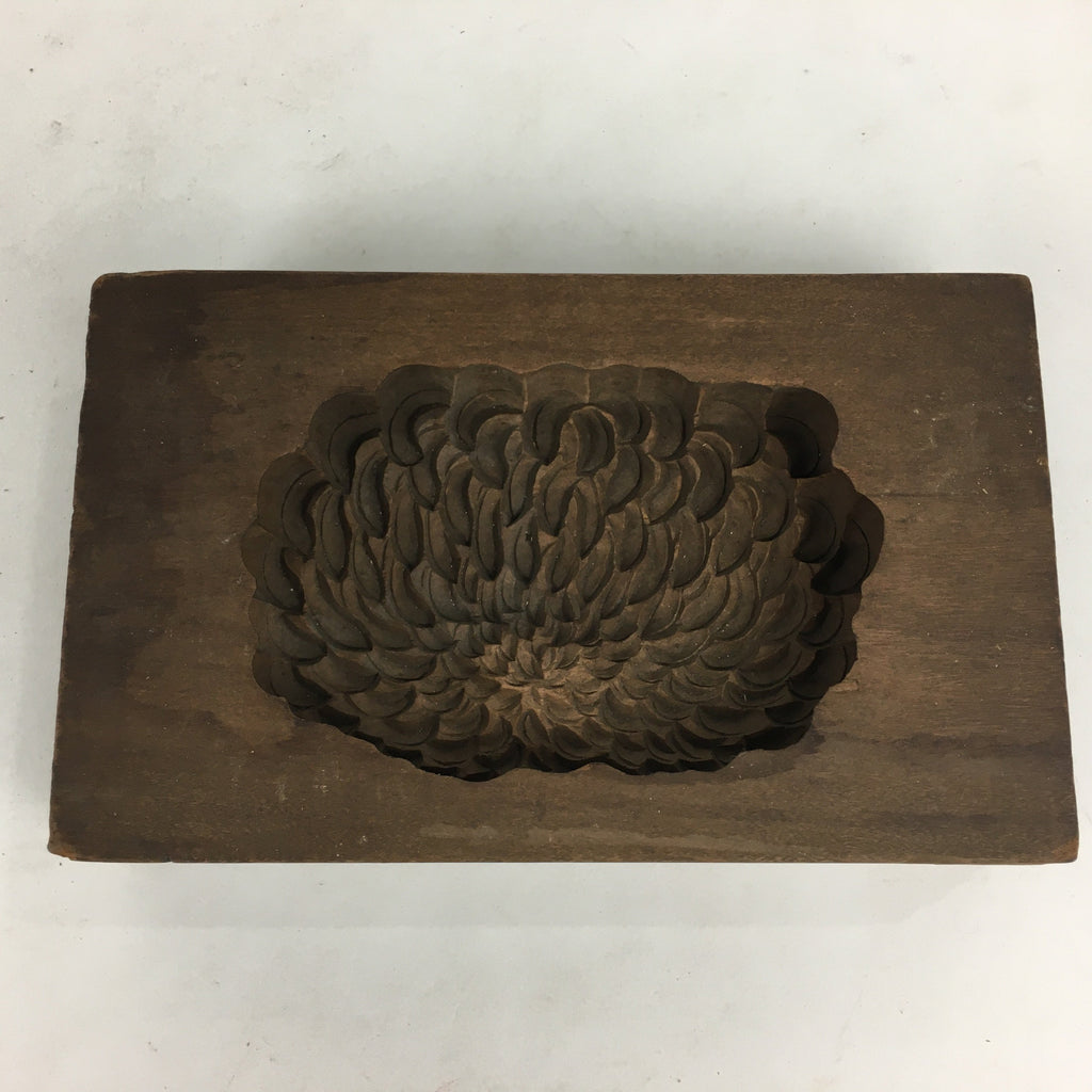 Japanese Wooden Cake Mold Kashigata Sweets Vtg Carving Chrysanthemum Kg342