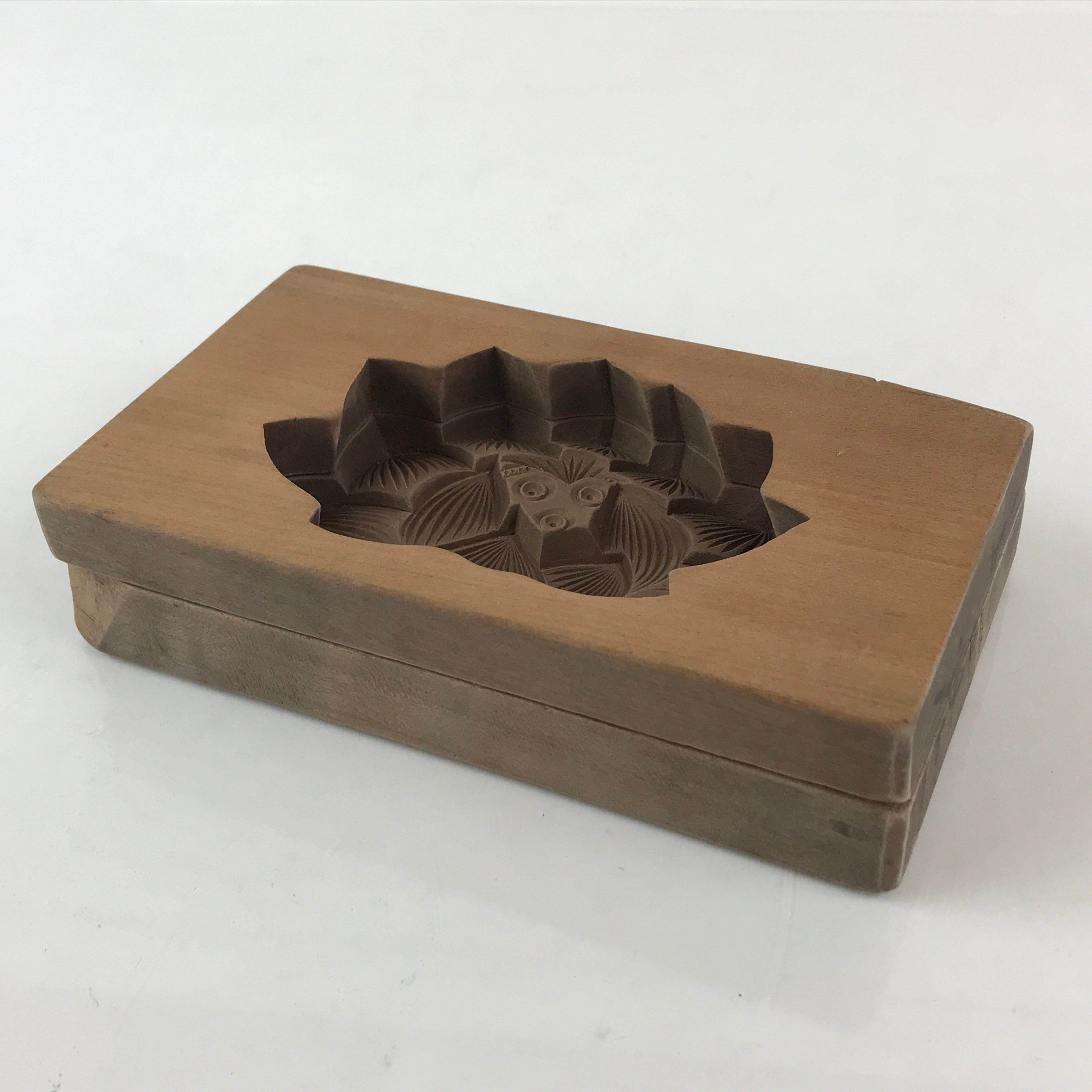 Japanese Wooden Carved Cake Mold Kashigata Sweets Wagashi Vtg Lotus Flower Kg406