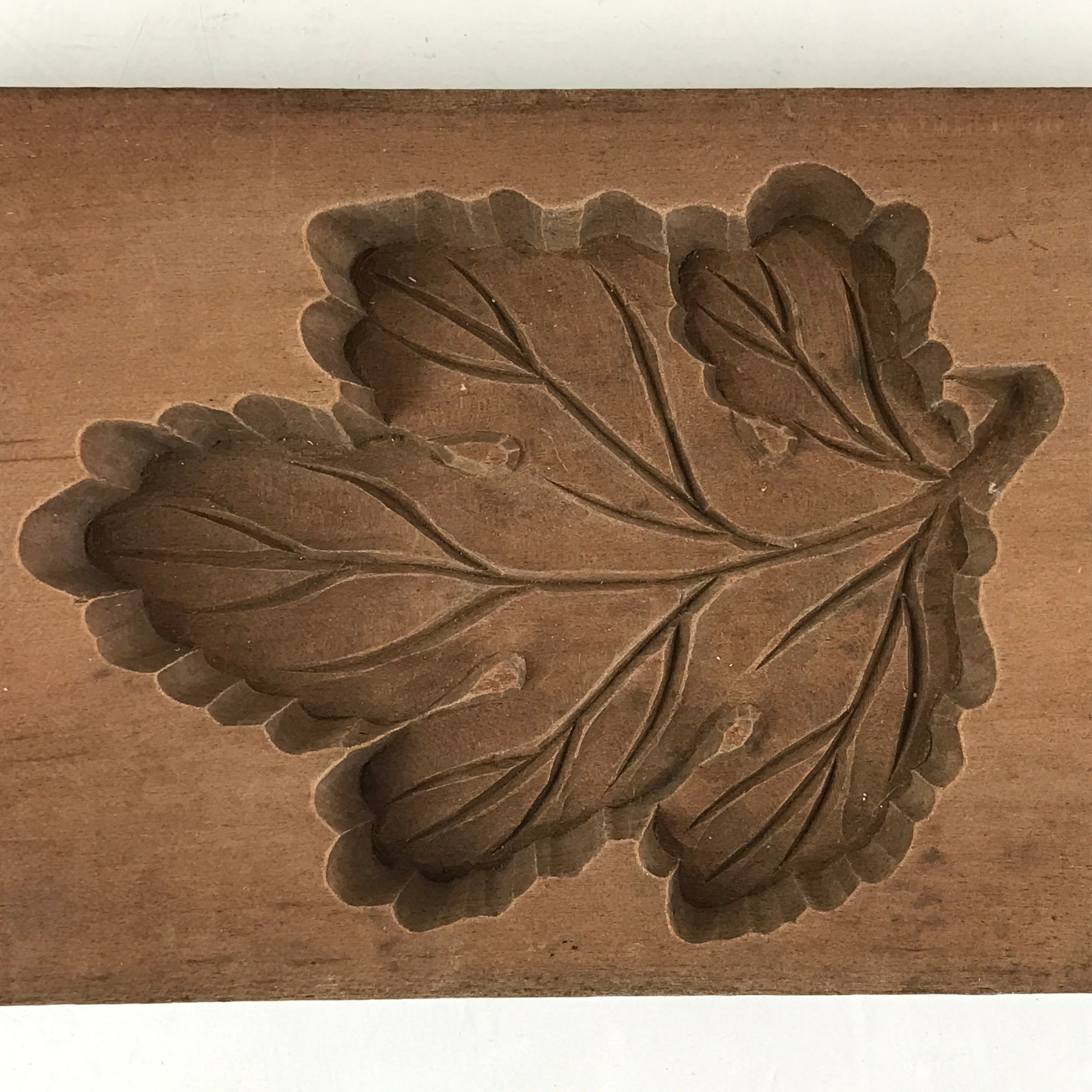 Japanese Wooden Carved Cake Mold Kashigata Wagashi Chrysanthemum Leaf Kg414