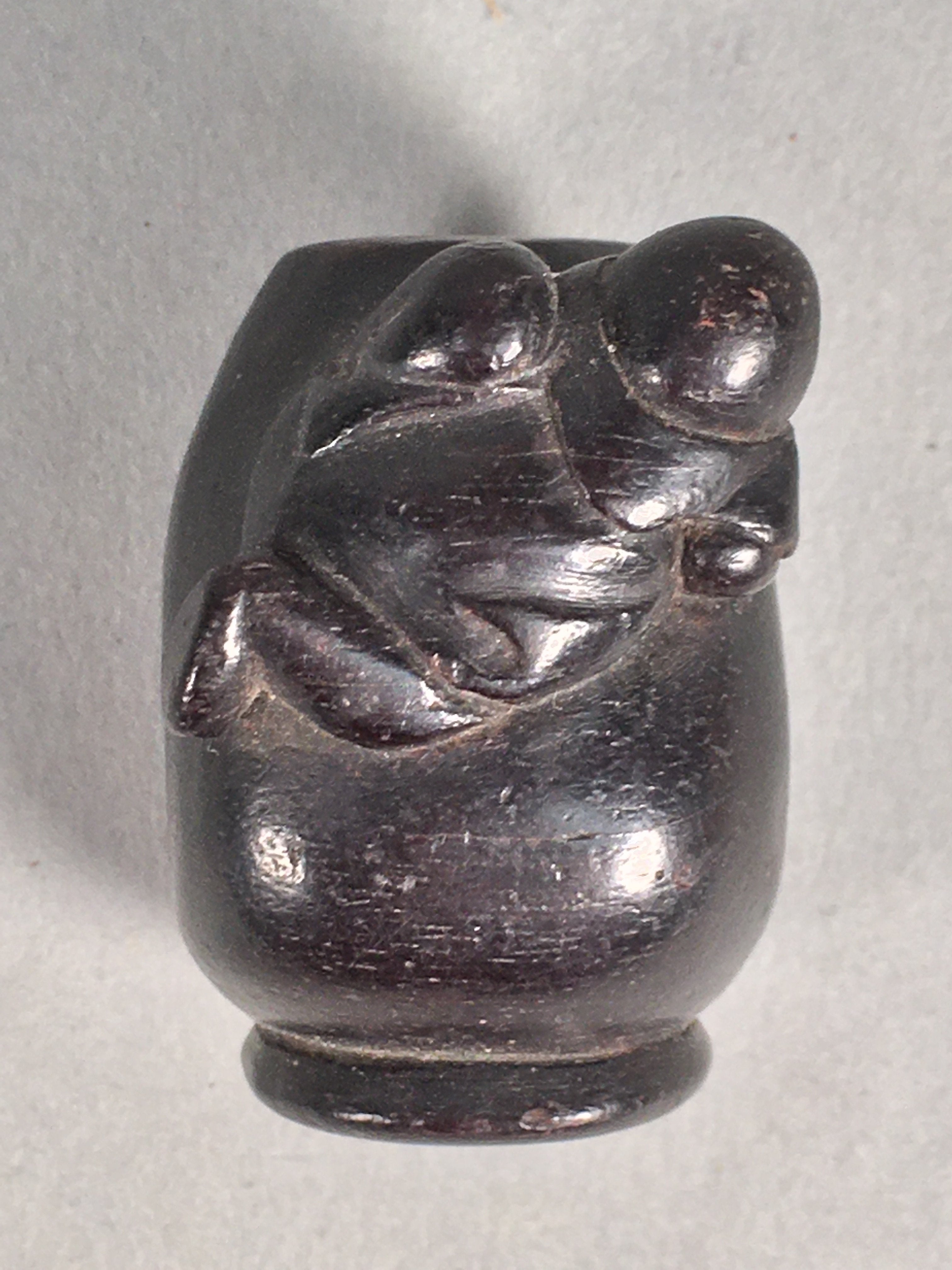 Japanese Wooden Carved Netsuke Kimono Accessory Vtg Pot JK112
