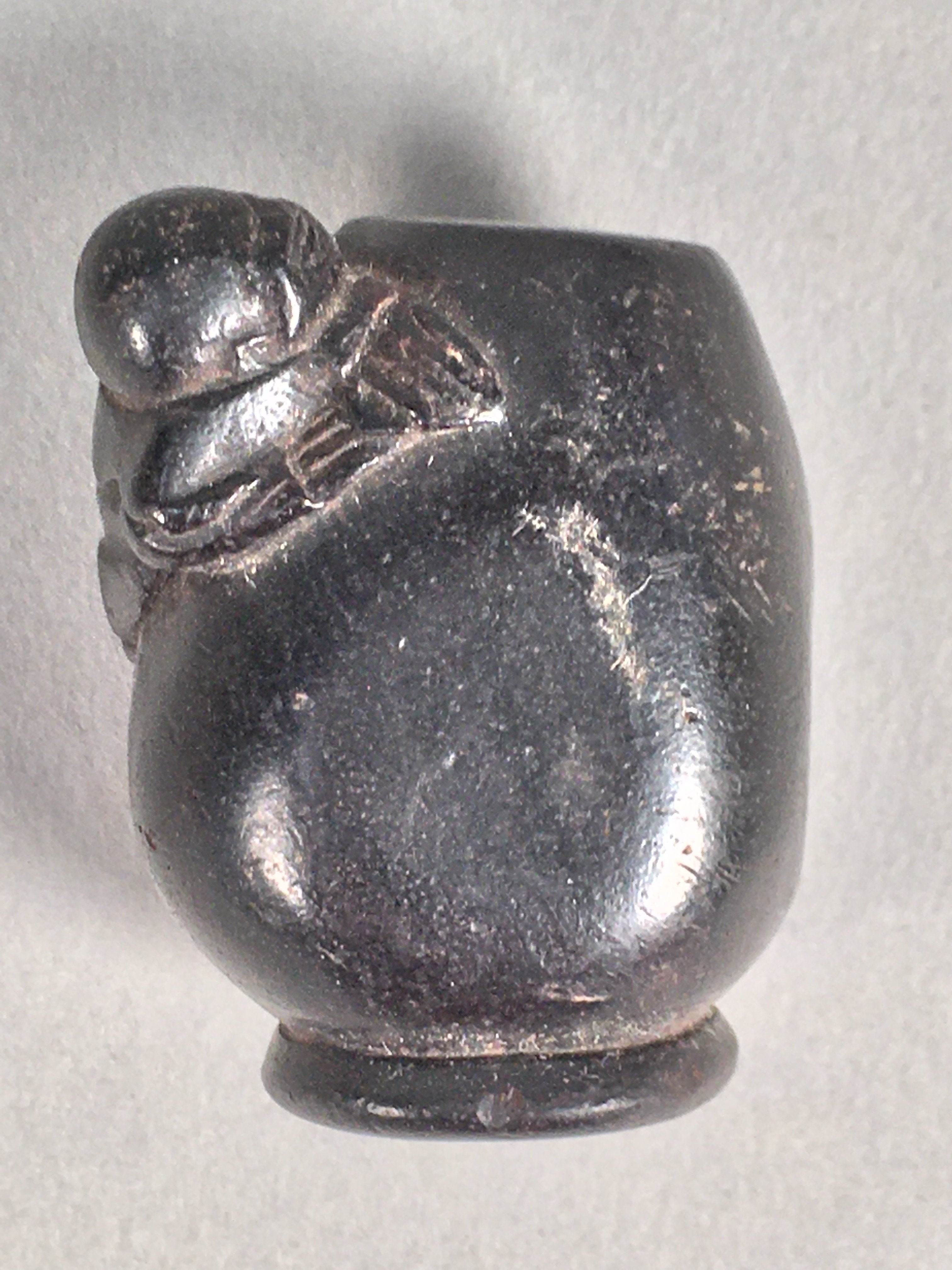 Japanese Wooden Carved Netsuke Kimono Accessory Vtg Pot JK112