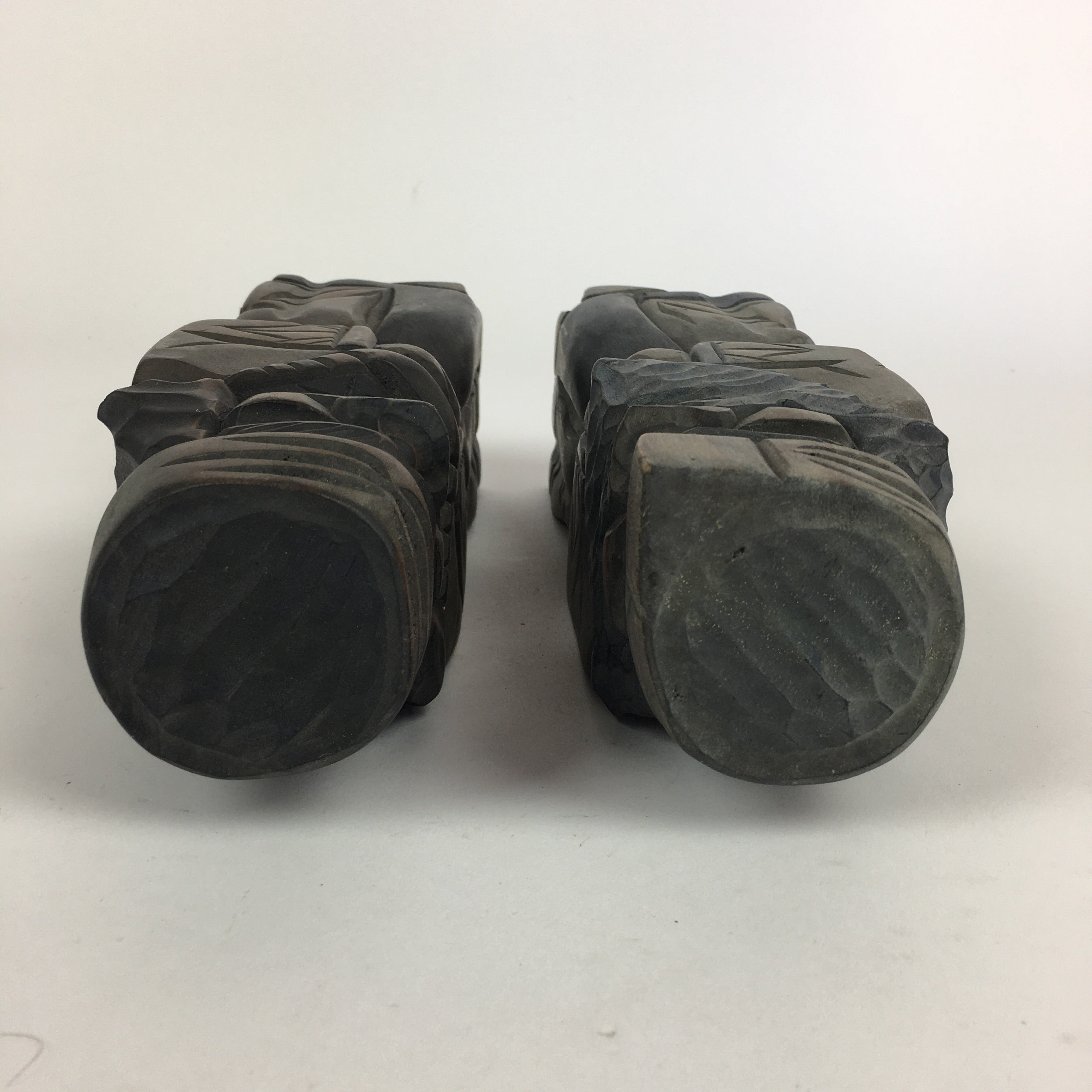 Japanese Wooden Hokkaido Statue Ainu Nipopo 2pc Set Vtg Okimono Brown AB91