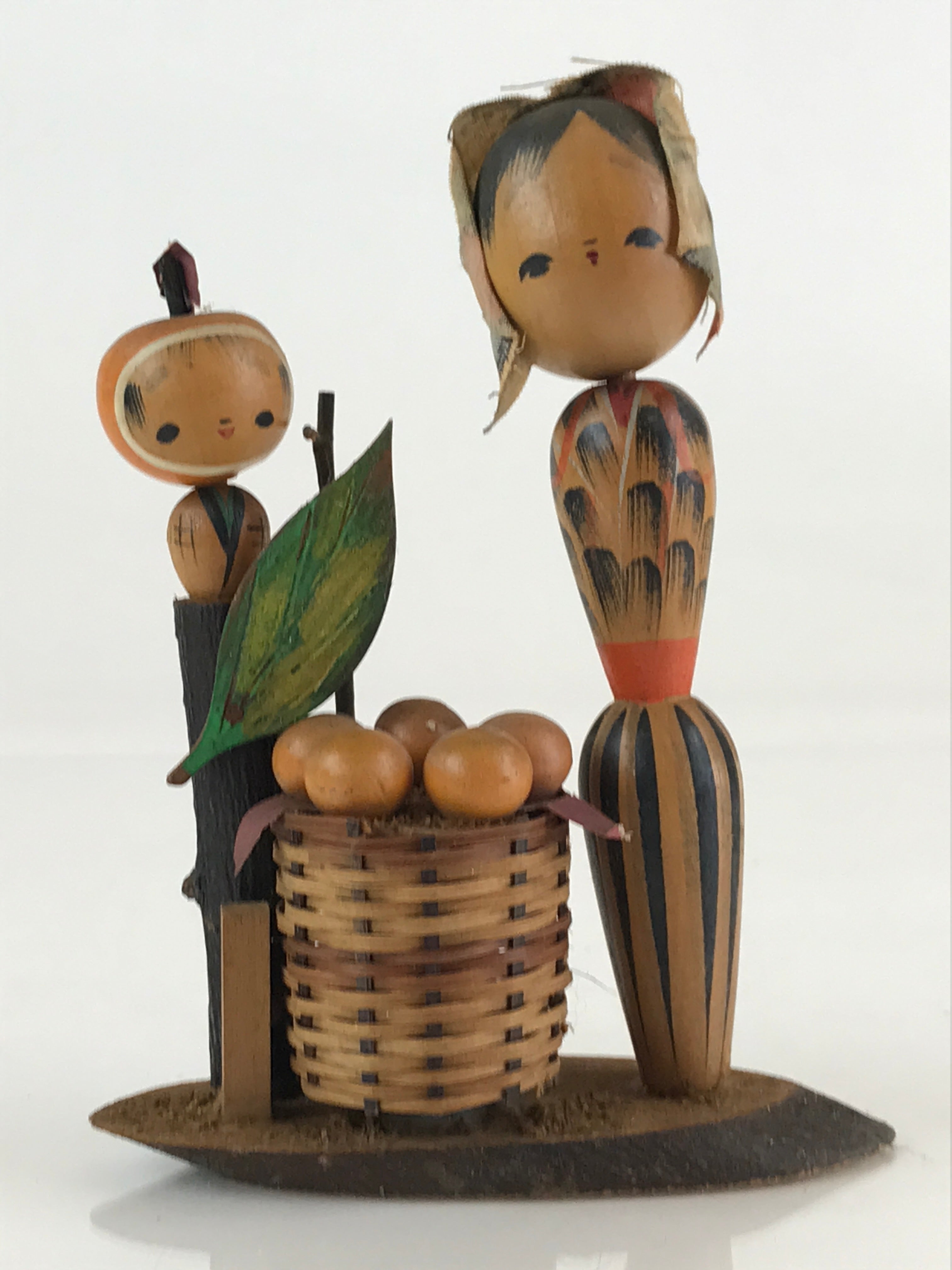 Japanese Wooden Kokeshi Doll Vtg Figurine Traditional Craft Toy KF617