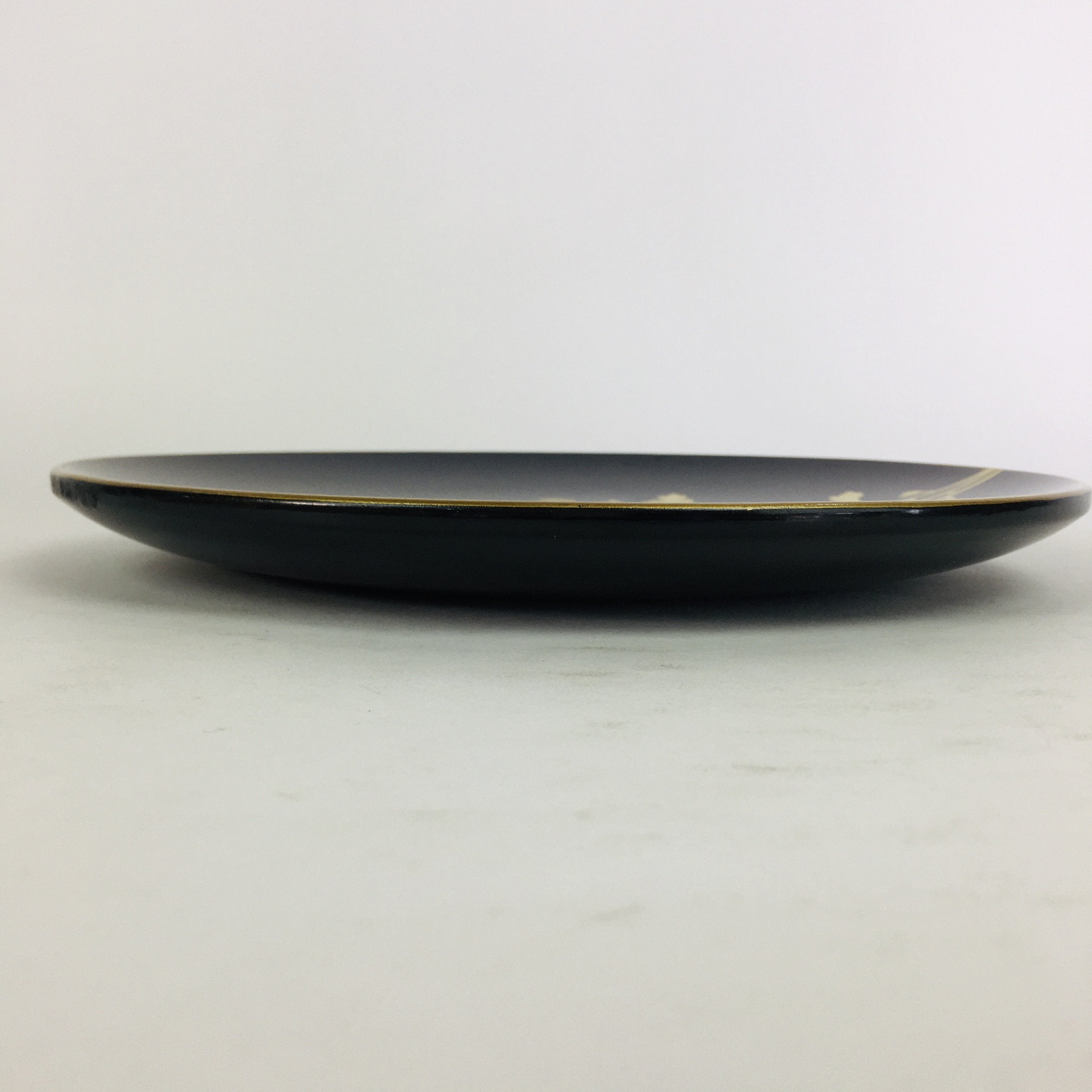 Japanese Wooden Lacquer Plate Vtg Nurimono Black Gold Chrysanthemum Sara UR517