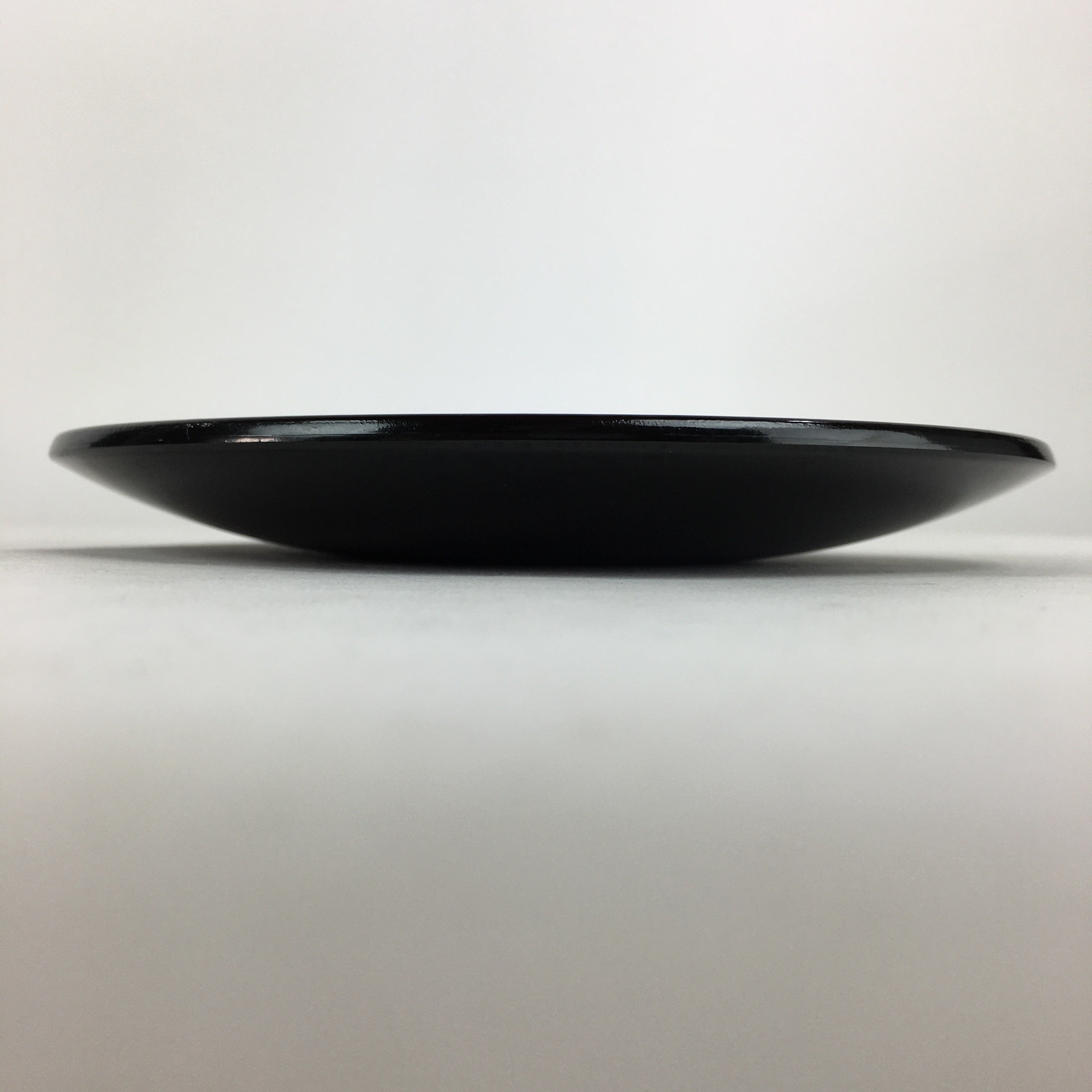 Japanese Wooden Lacquered Plate Vtg Round Red Black Nurimono16.3 cm UR698