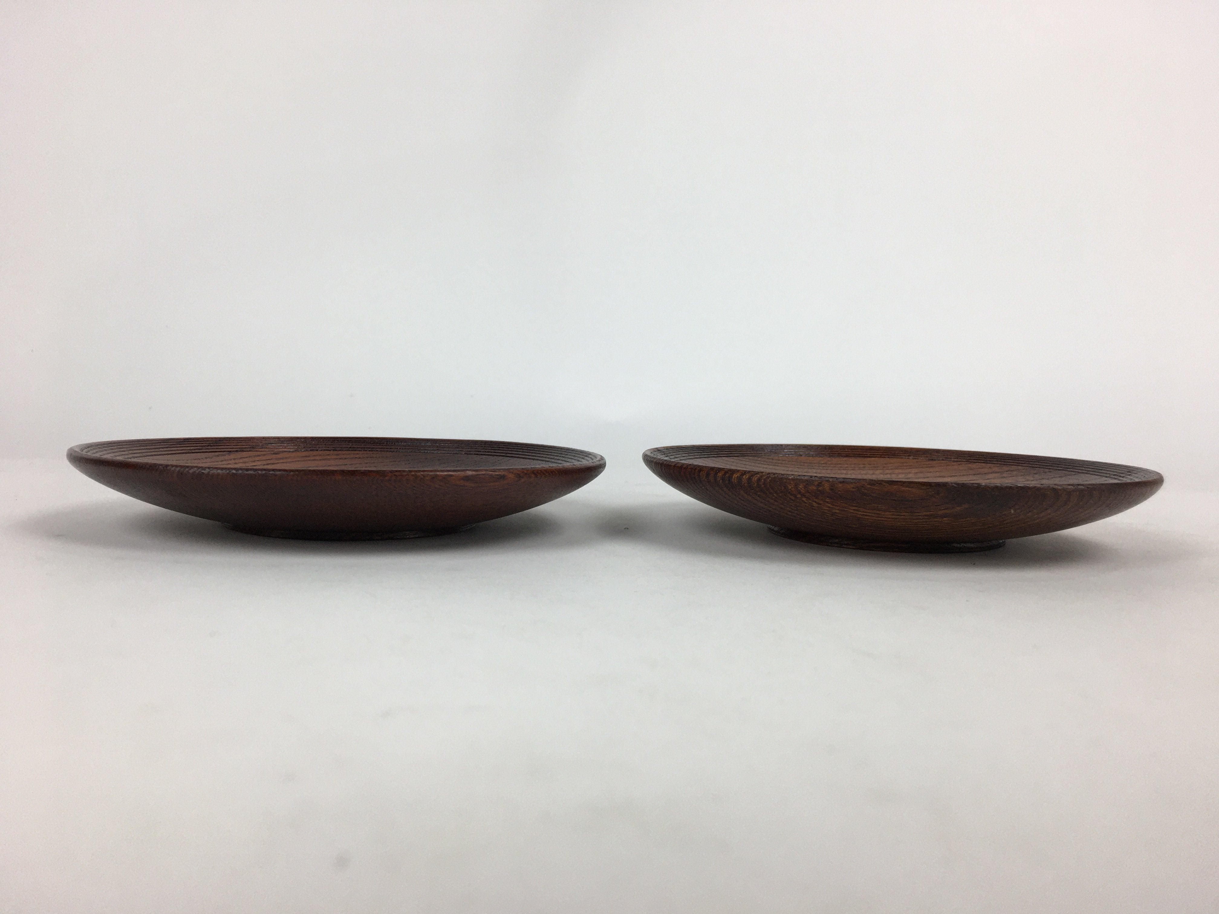 Japanese Wooden Lacquerware 2pc Plates Vtg Kuramayaka Round Brown UR607