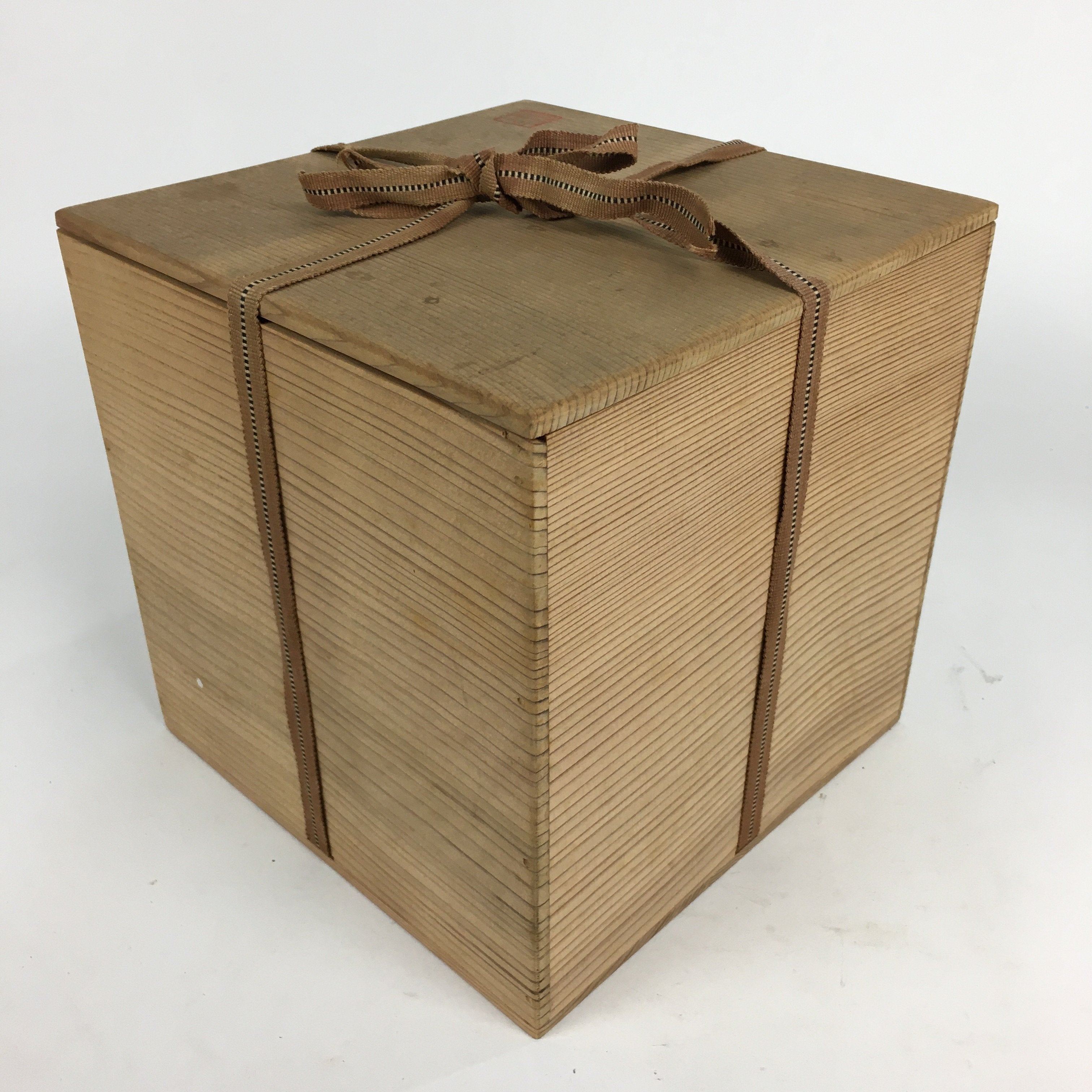 Japanese Wooden Storage Box Pottery Vtg Hako Ribbon Inside 21x21x21cm WB819