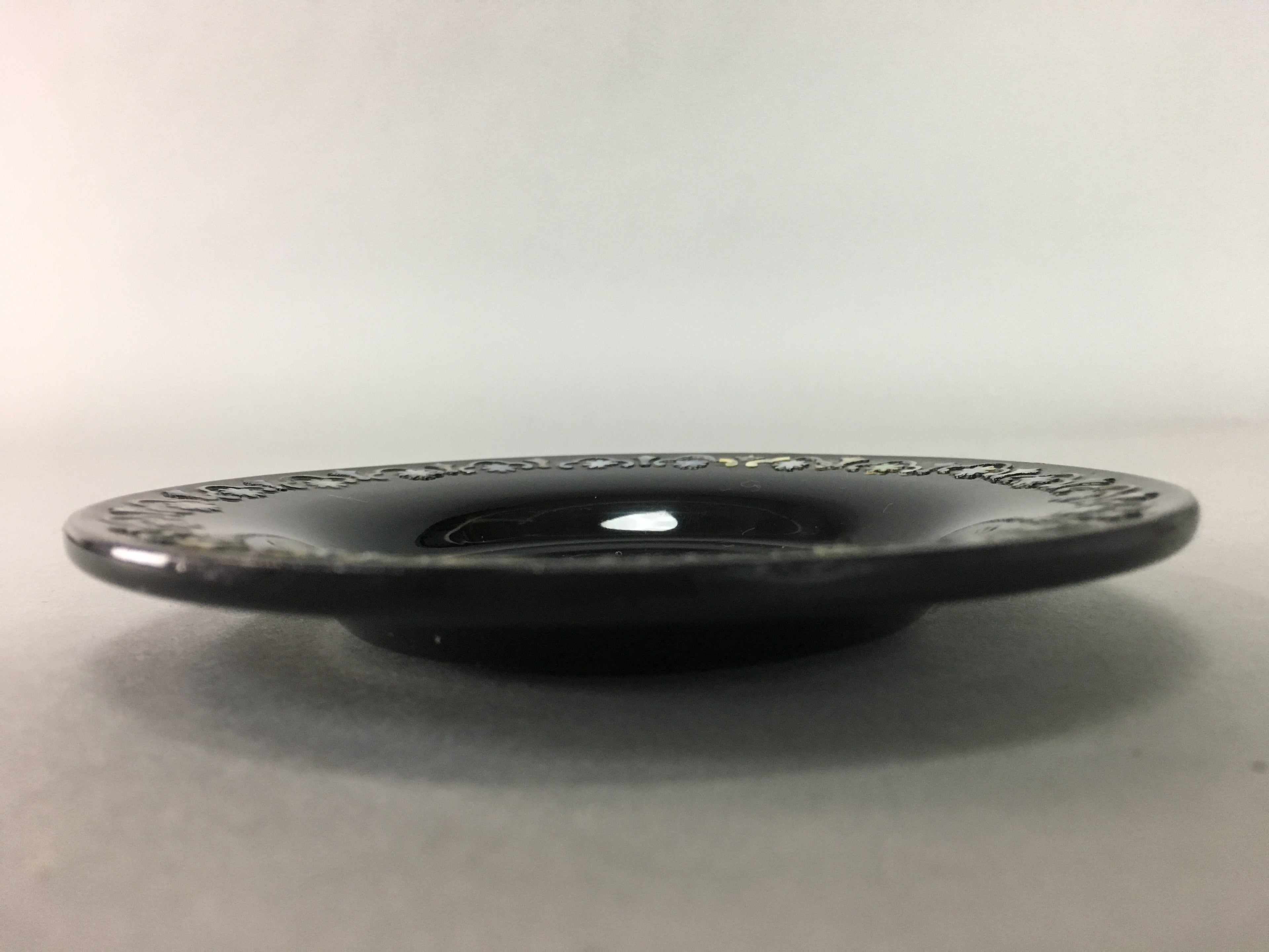 Korean Saucer Set 6pc Set Lacquerware Replica Vtg Chataku Shell Inlay PT890