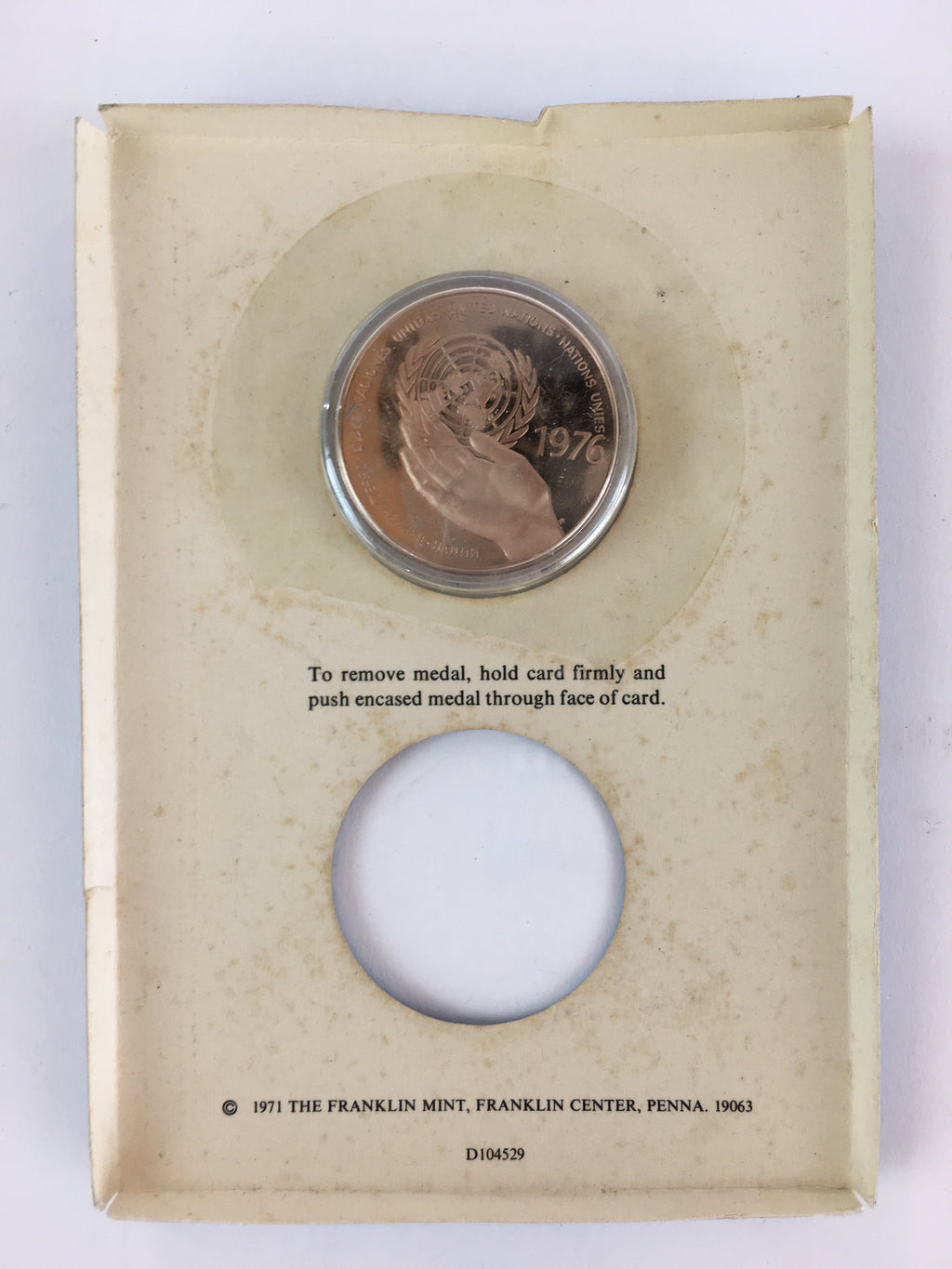 UNITED NATIONS 1976 Medal Vtg Medallion Neck Chain Medal Case JK411