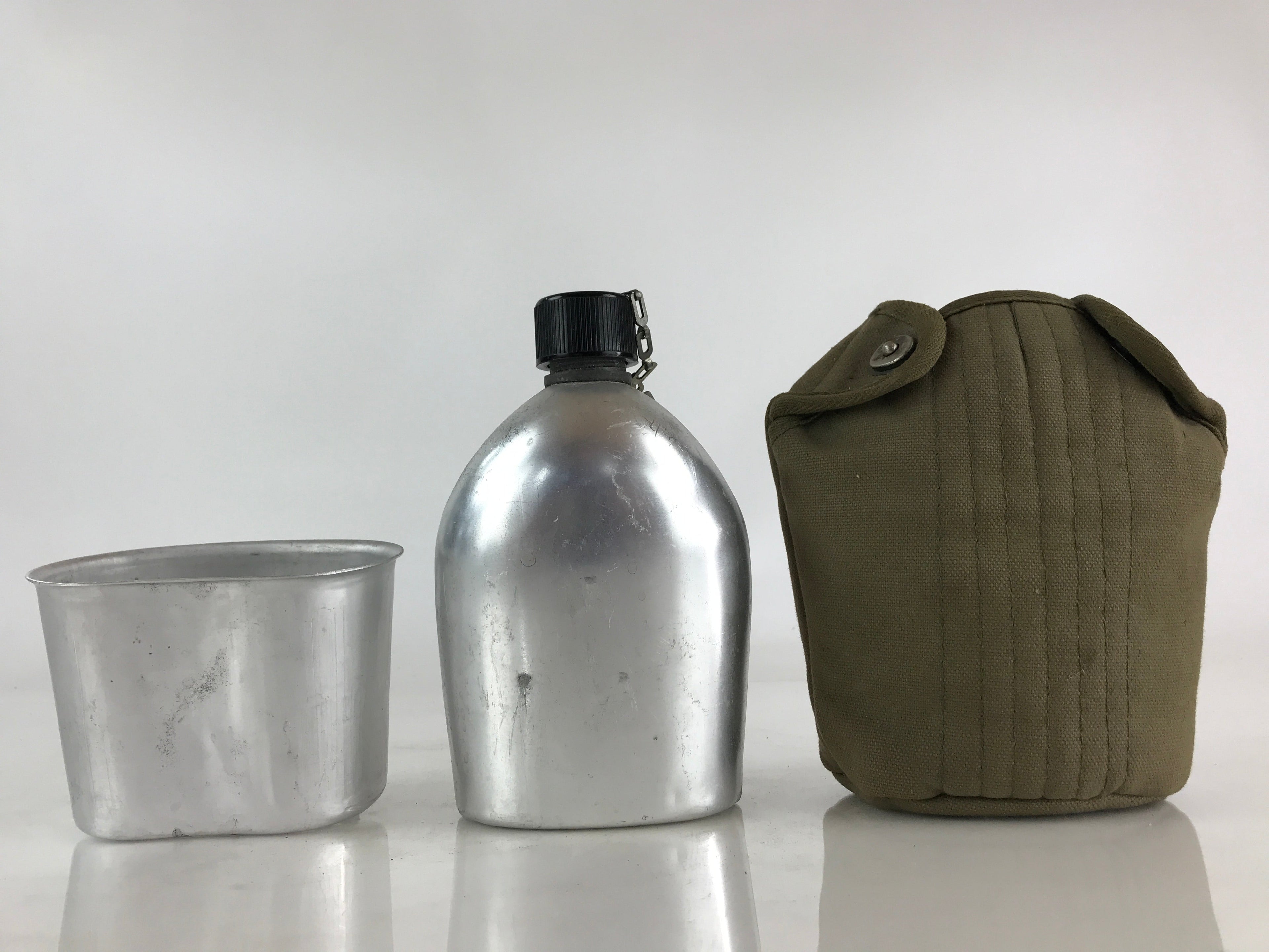 US Army Water Flask Bottle With Green Fabric OD Cover Cup Vtg Made In Japan JK44