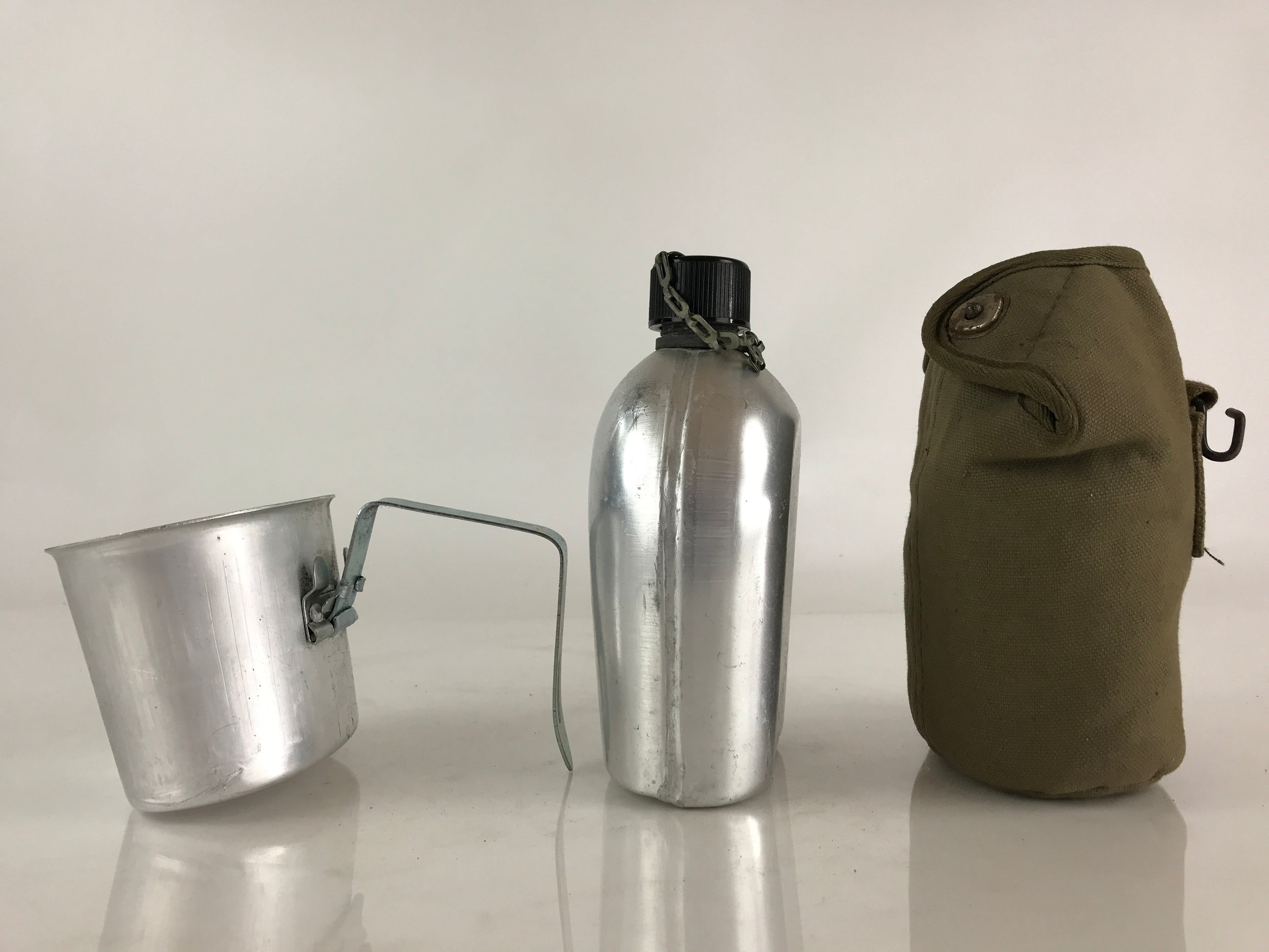 US Army Water Flask Bottle With Green Fabric OD Cover Cup Vtg Made In Japan JK44