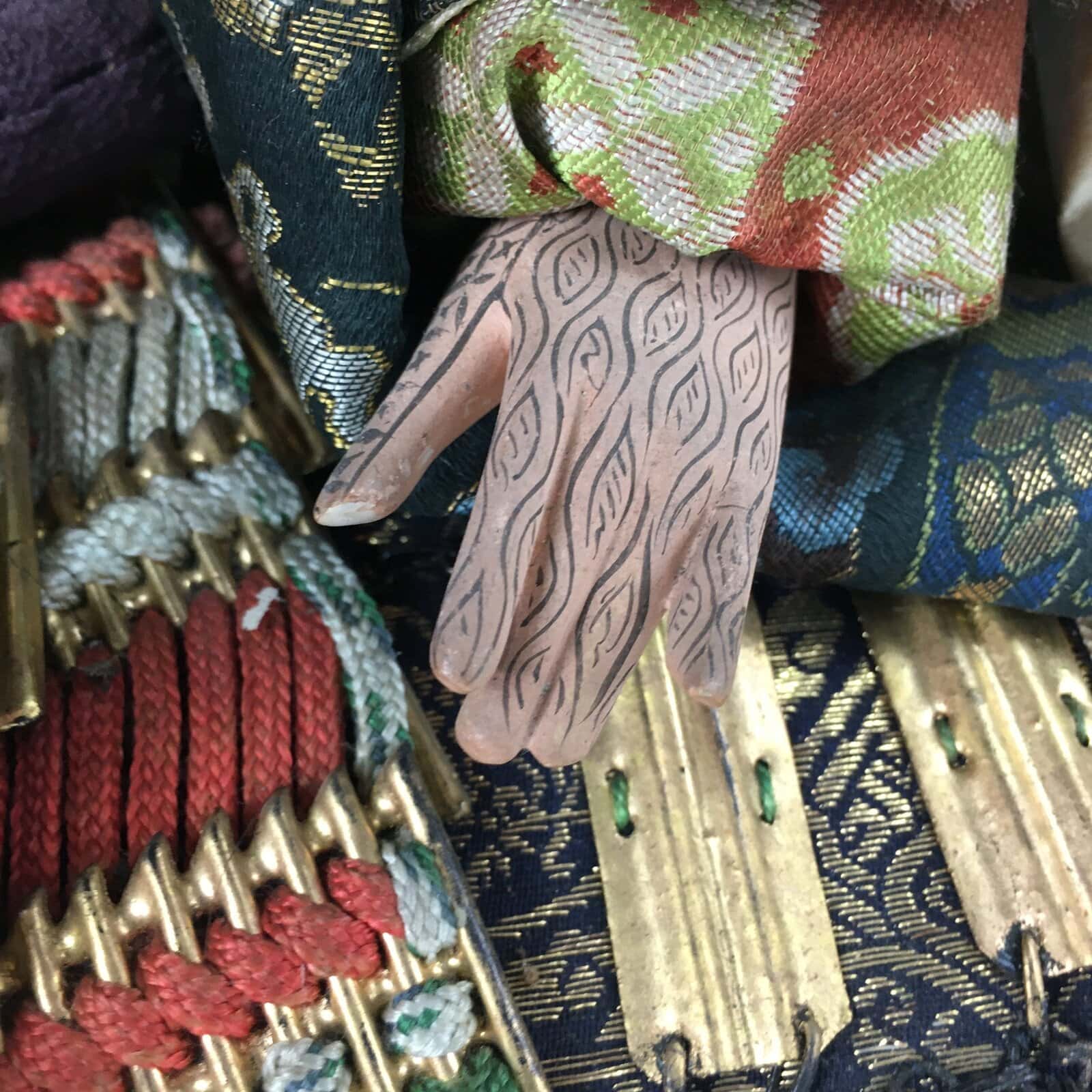 Antique C1900 Japanese Samurai Doll Figurine Armor Sitting Shogun BD683