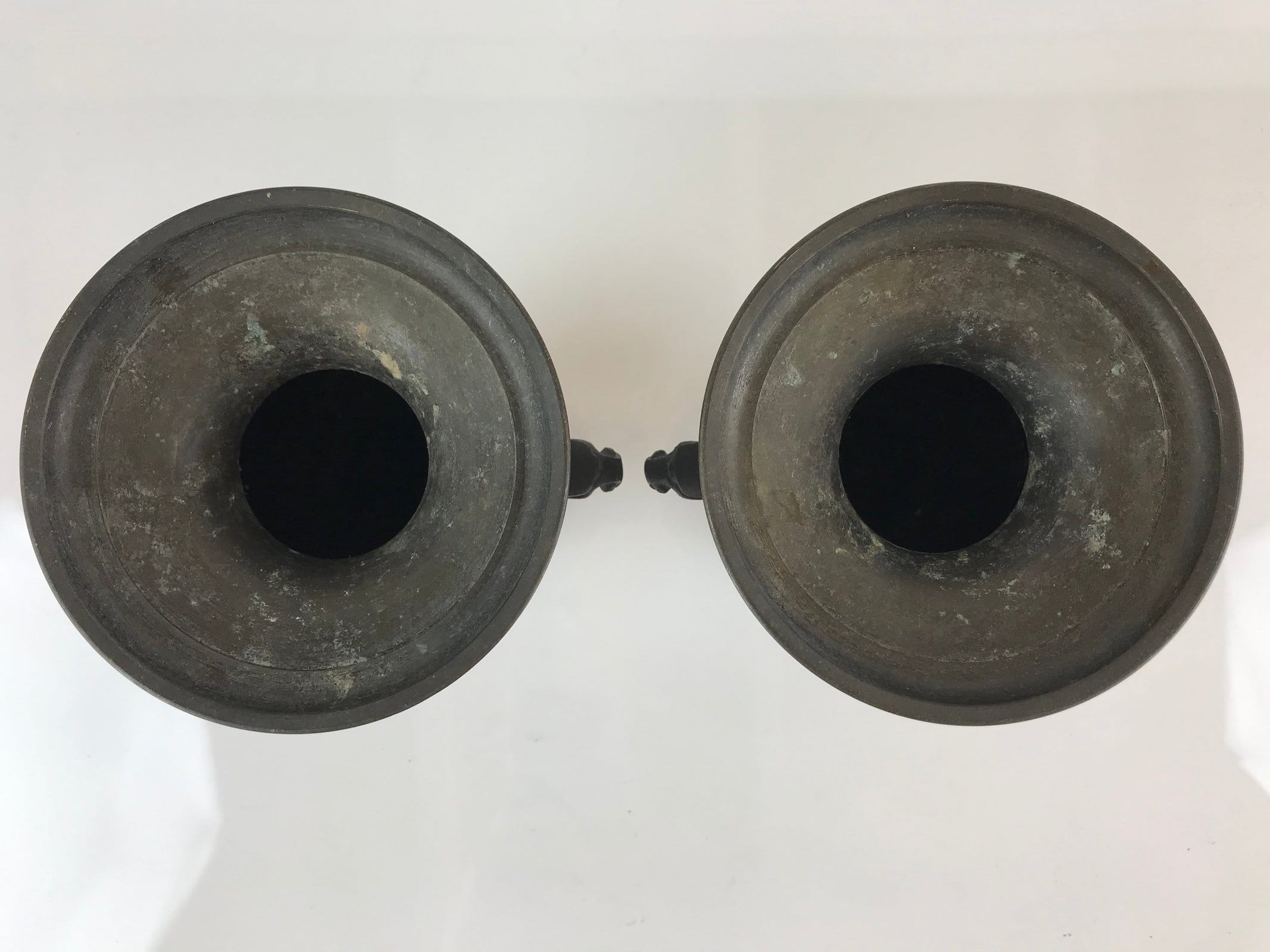 Antique Japanese Bronze Buddhist Altar Fitting Flower Vase 2pc Set Butsudan BU745