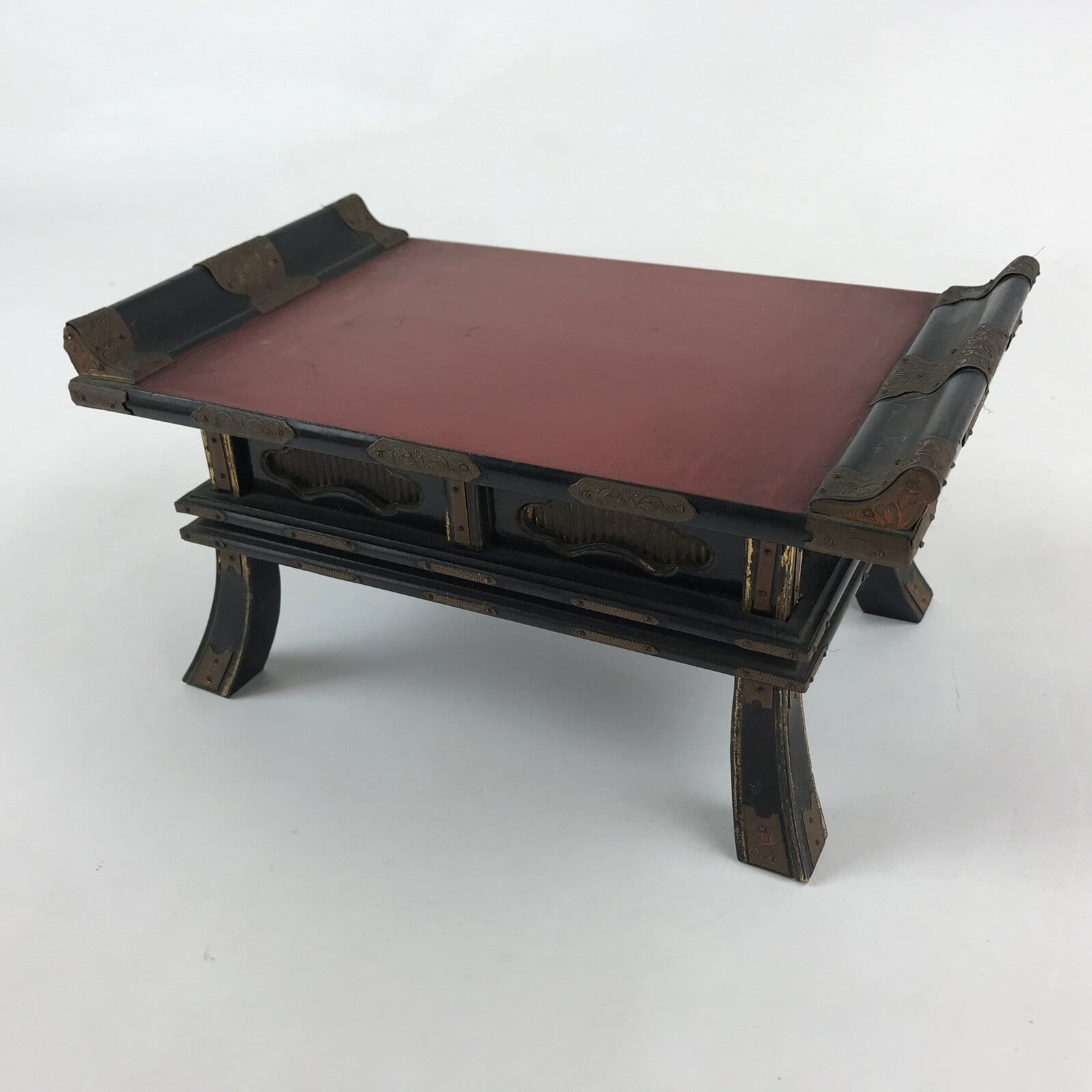 Antique Japanese Buddhist Altar Fitting Lacquered Kyozukue Offering Table BU994