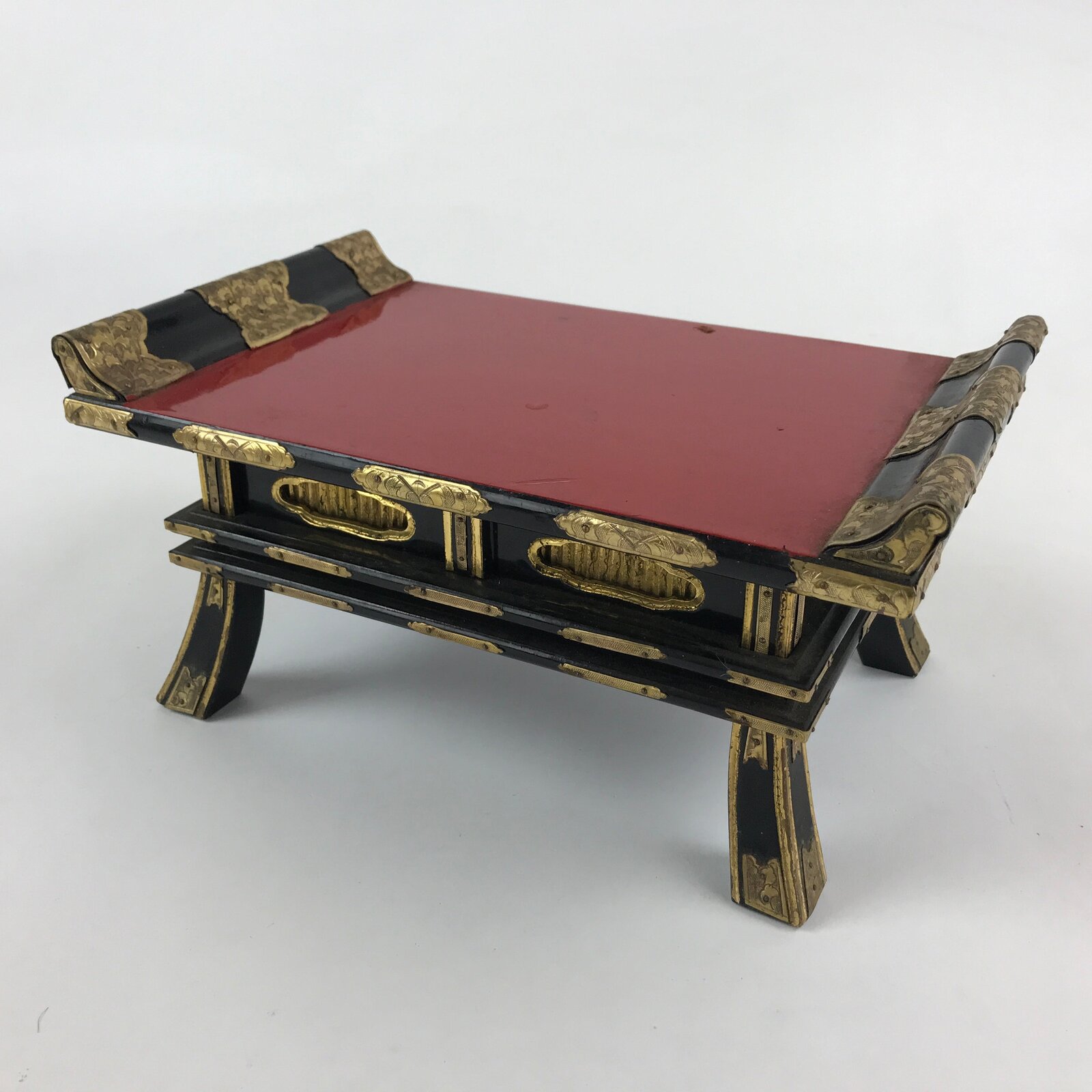 Antique Japanese Buddhist Altar Fitting Lacquered Kyozukue Offering Table BU995