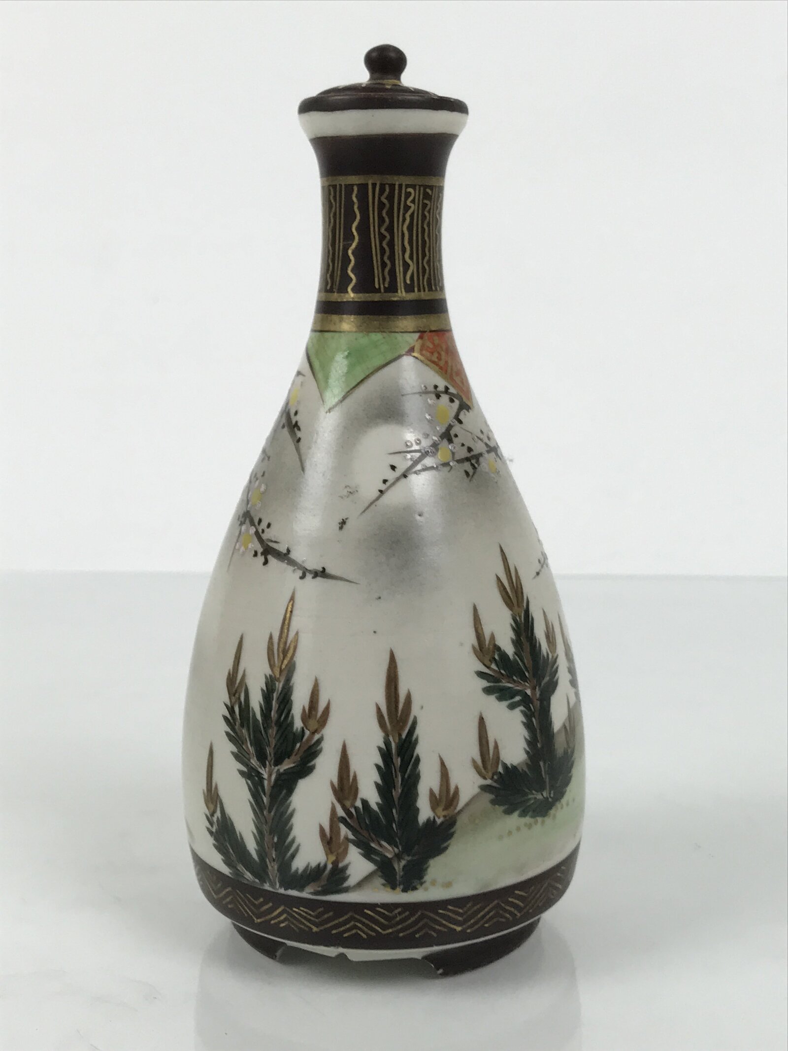 Antique Japanese Kutani Porcelain Lidded Sake Bottle Tokkuri Ebisu Daikoku TS895