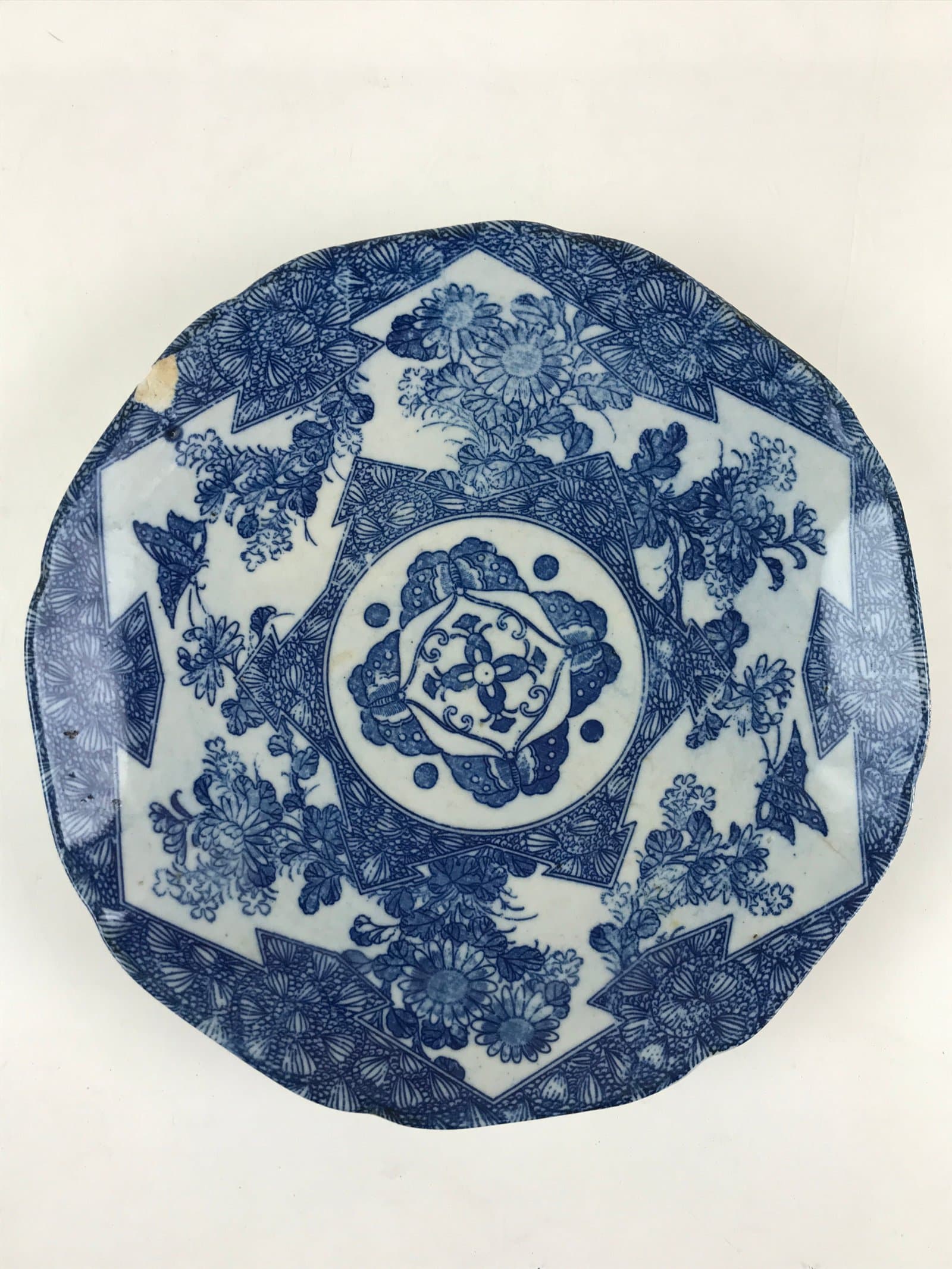 Antique Japanese Porcelain Plate Blue Sometsuke Chrysanthemum Butterfly PY282