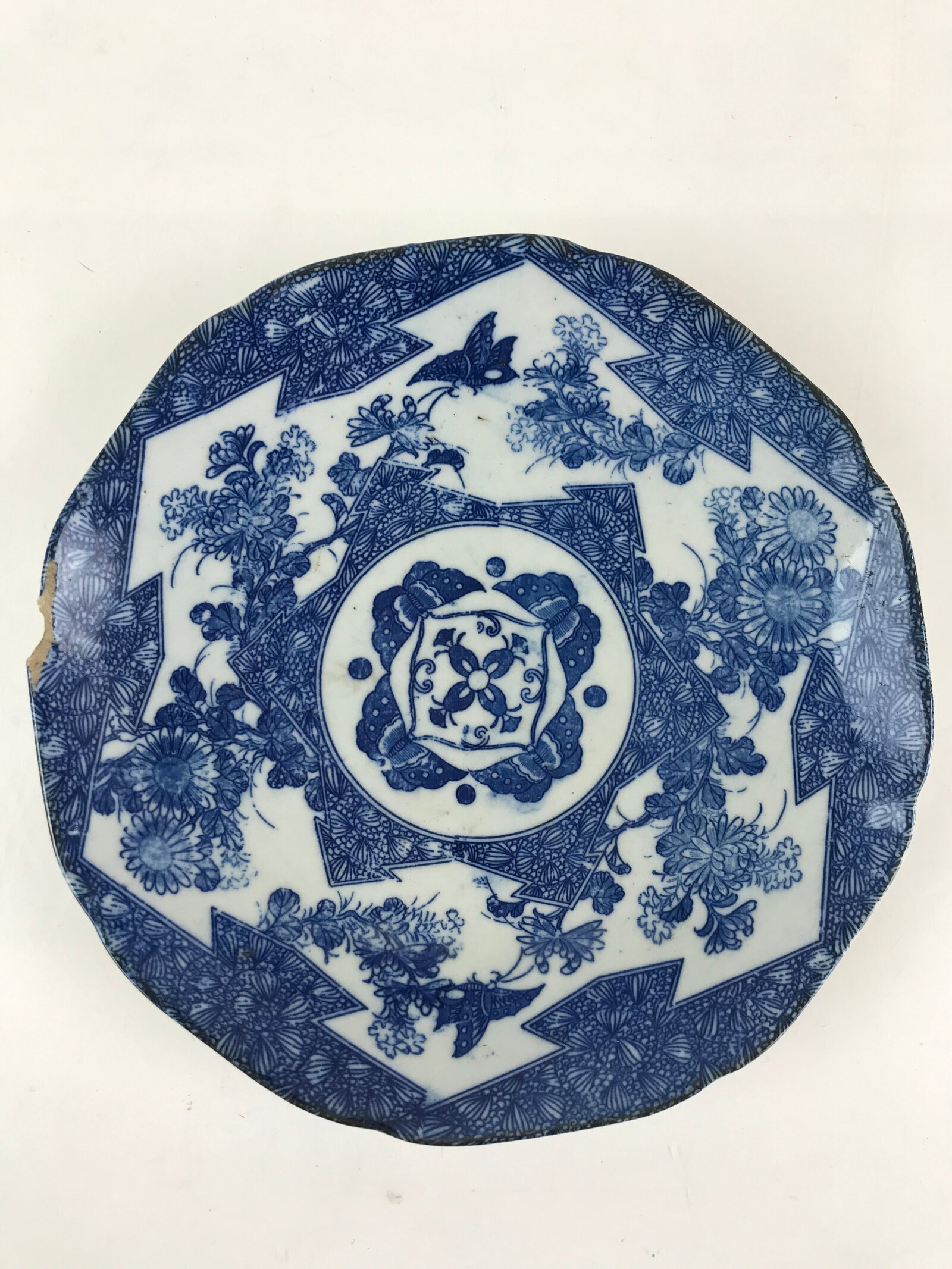 Antique Japanese Porcelain Plate Blue Sometsuke Chrysanthemum Butterfly PY283
