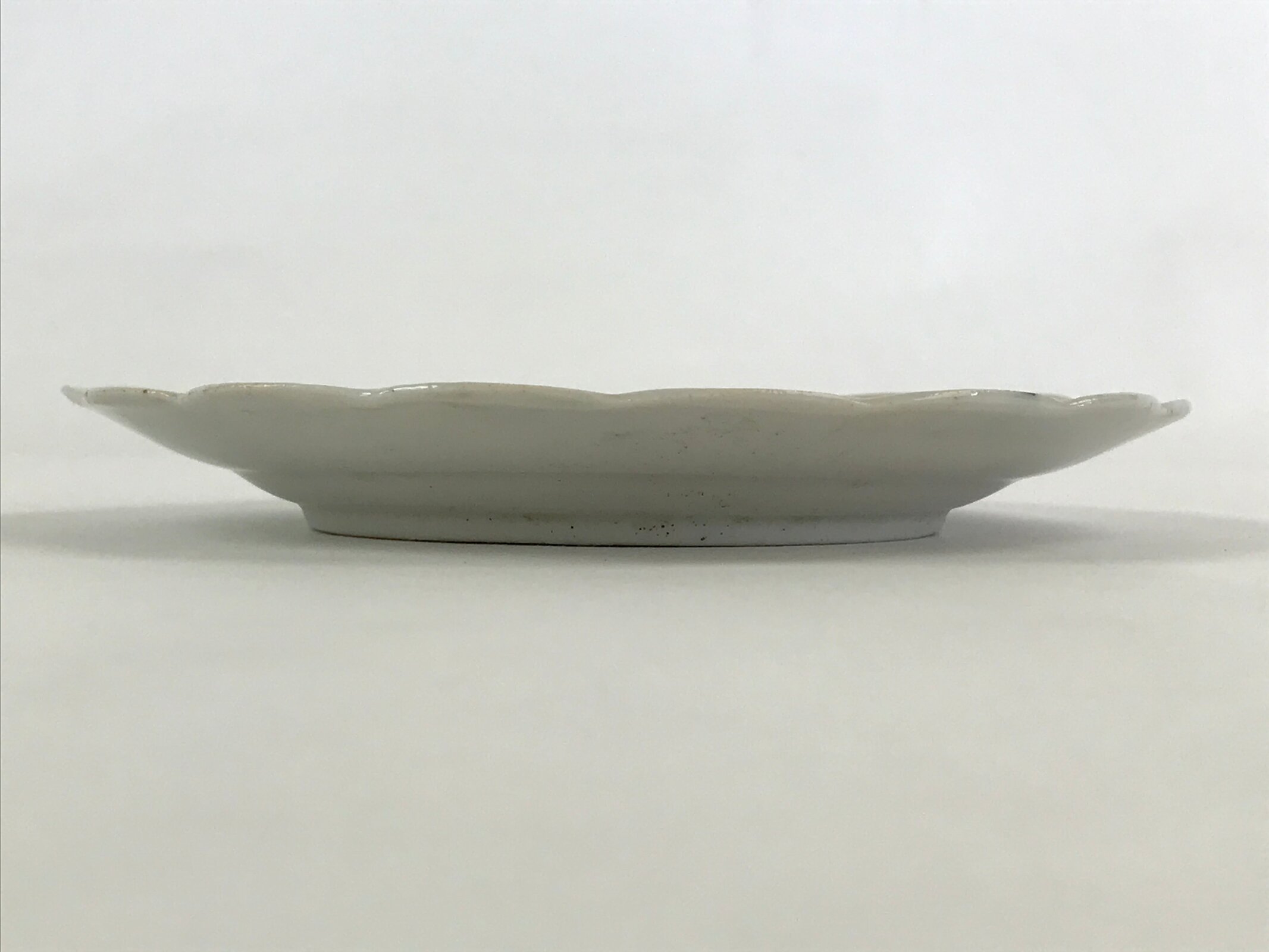 Antique Japanese Porcelain Plate White Floral Butterfly Kozara Yakimono PY465