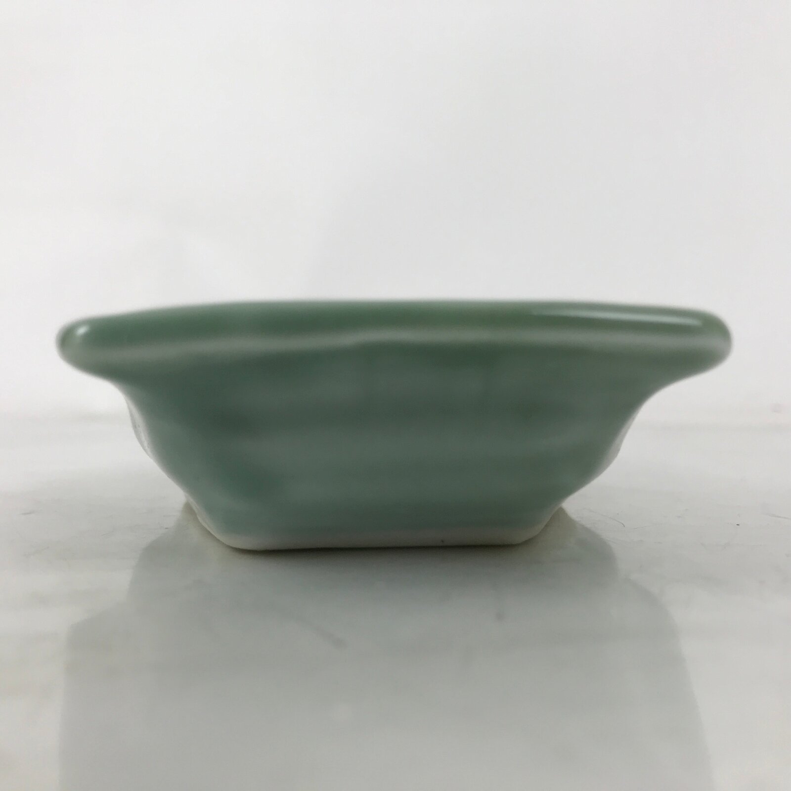 Antique Japanese Porcelain Small Plate Kozara Hexagon Celadon Sayagata Y317