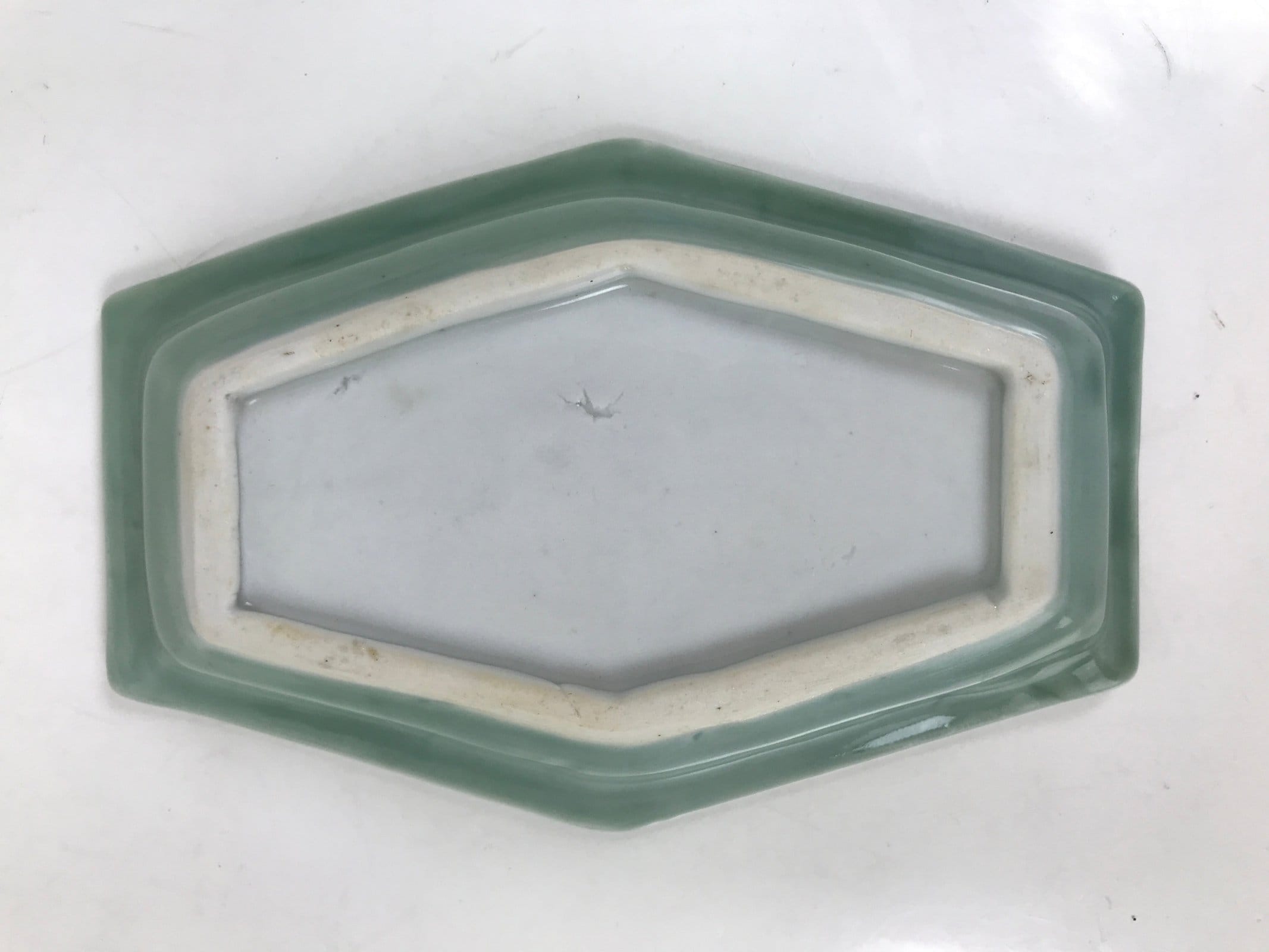 Antique Japanese Porcelain Small Plate Kozara Hexagon Celadon Sayagata Y317