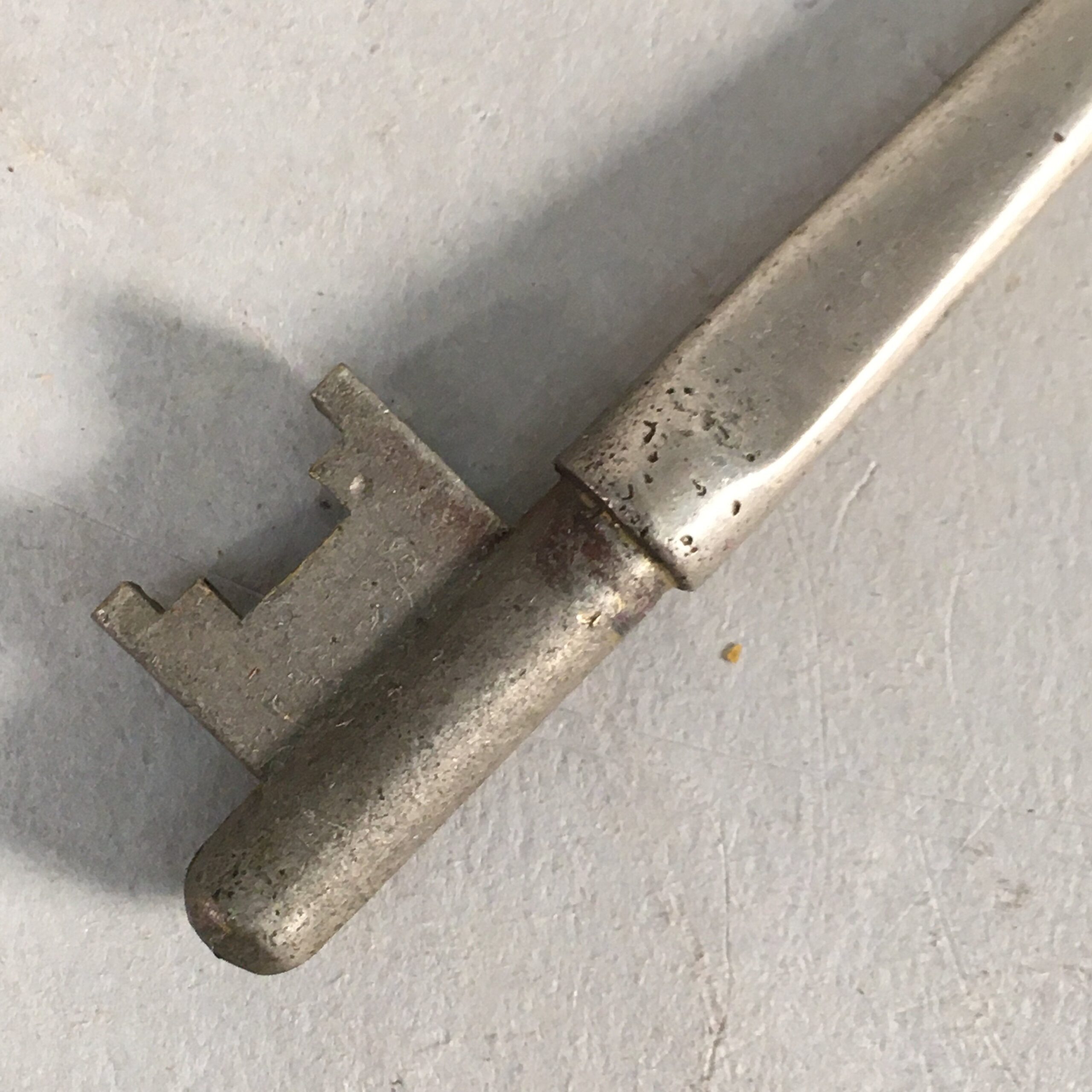 Antique Japanese Skeleton Key Vtg C1930 Silver 3 leaves Engraved SW JK21