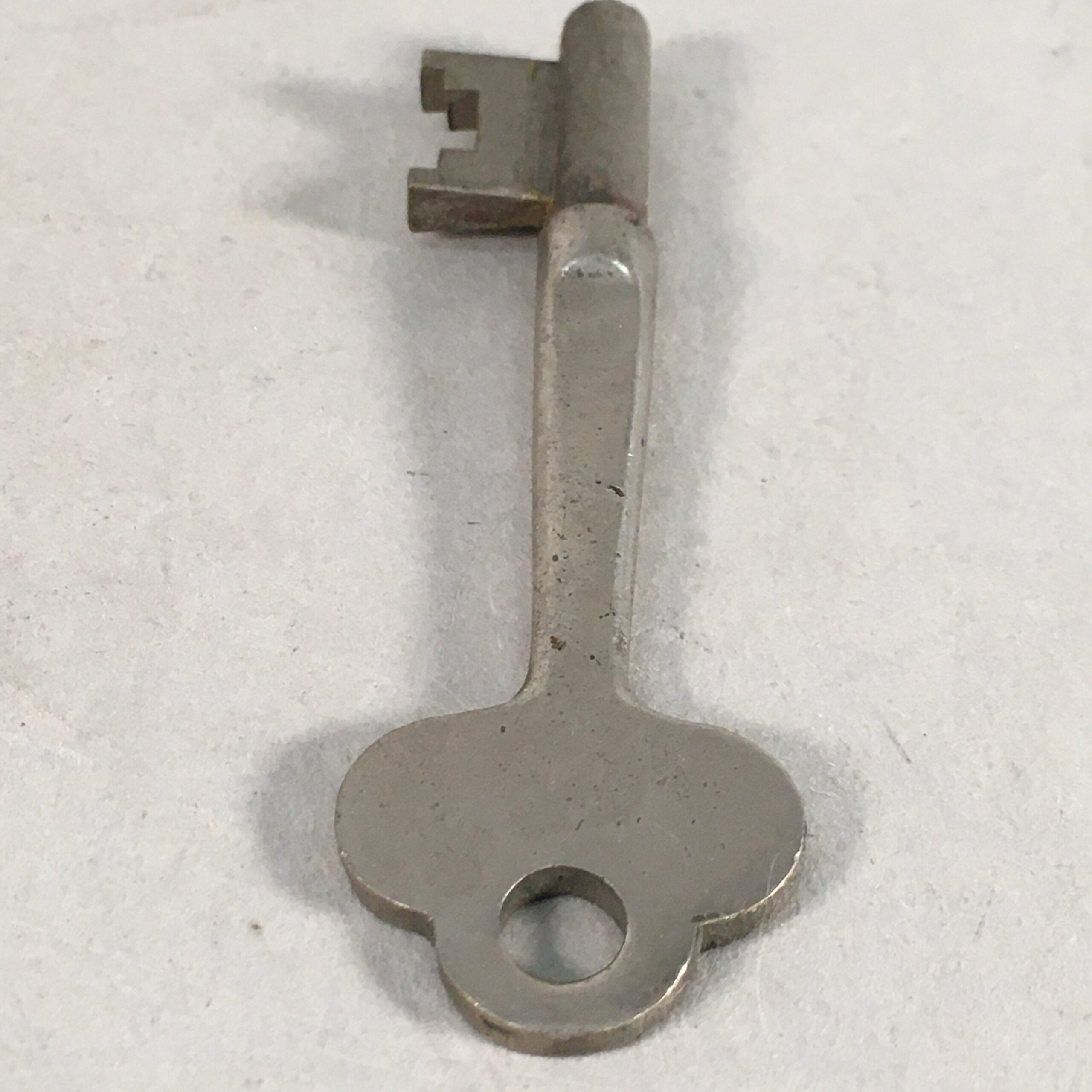 Antique Japanese Skeleton Key Vtg C1930 Silver 3 leaves Engraved SW JK21