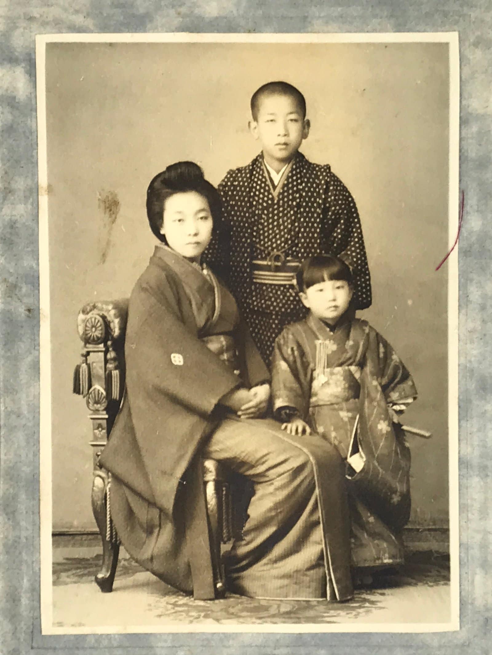 Antique Japanese Taisho Mother Child Photograph Portrait Kimono Black White PH36