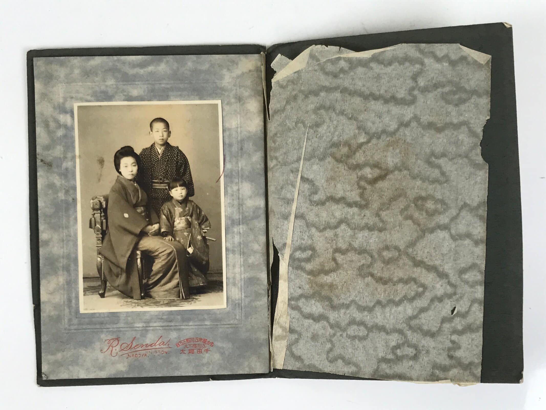 Antique Japanese Taisho Mother Child Photograph Portrait Kimono Black White PH36