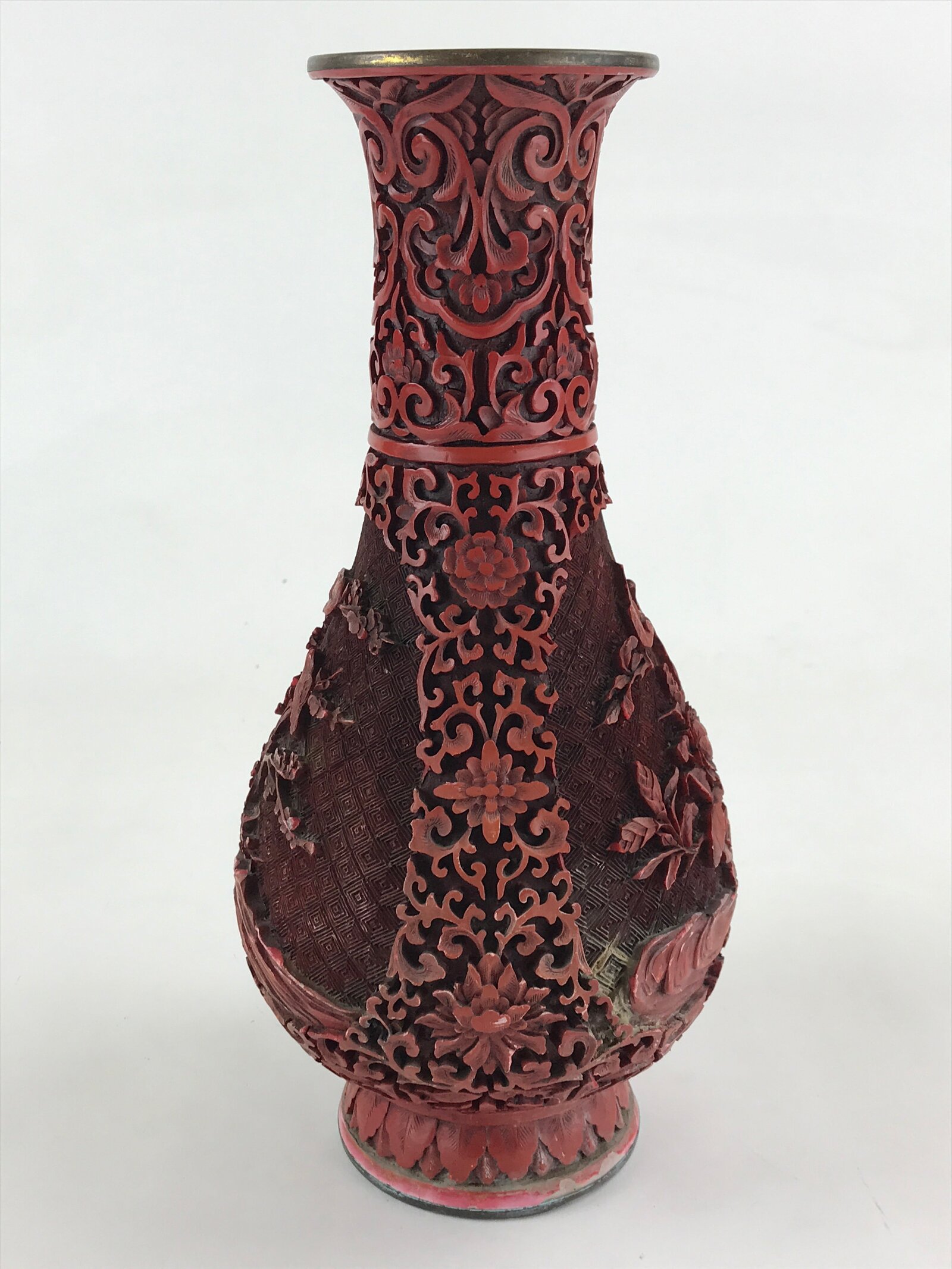 Chinese Red Cinnabar Vase Carved Vase Vtg Tsuishu Kabin Brass Resin Replica FK42