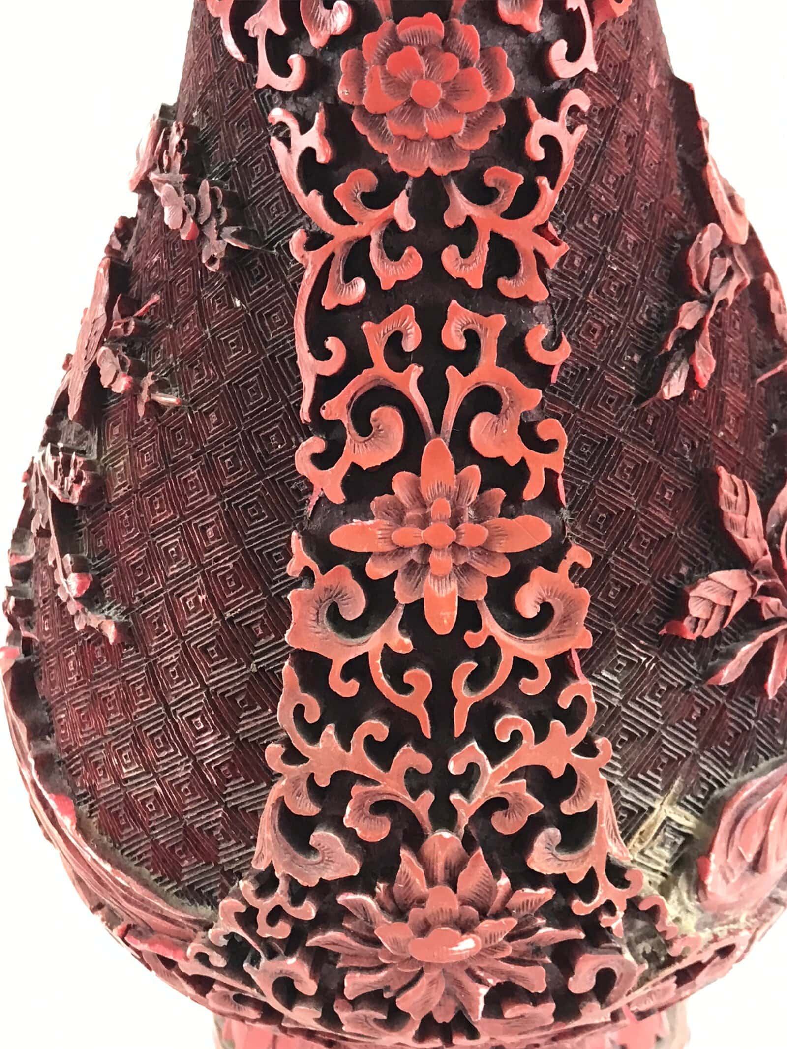 Chinese Red Cinnabar Vase Carved Vase Vtg Tsuishu Kabin Brass Resin Replica FK42