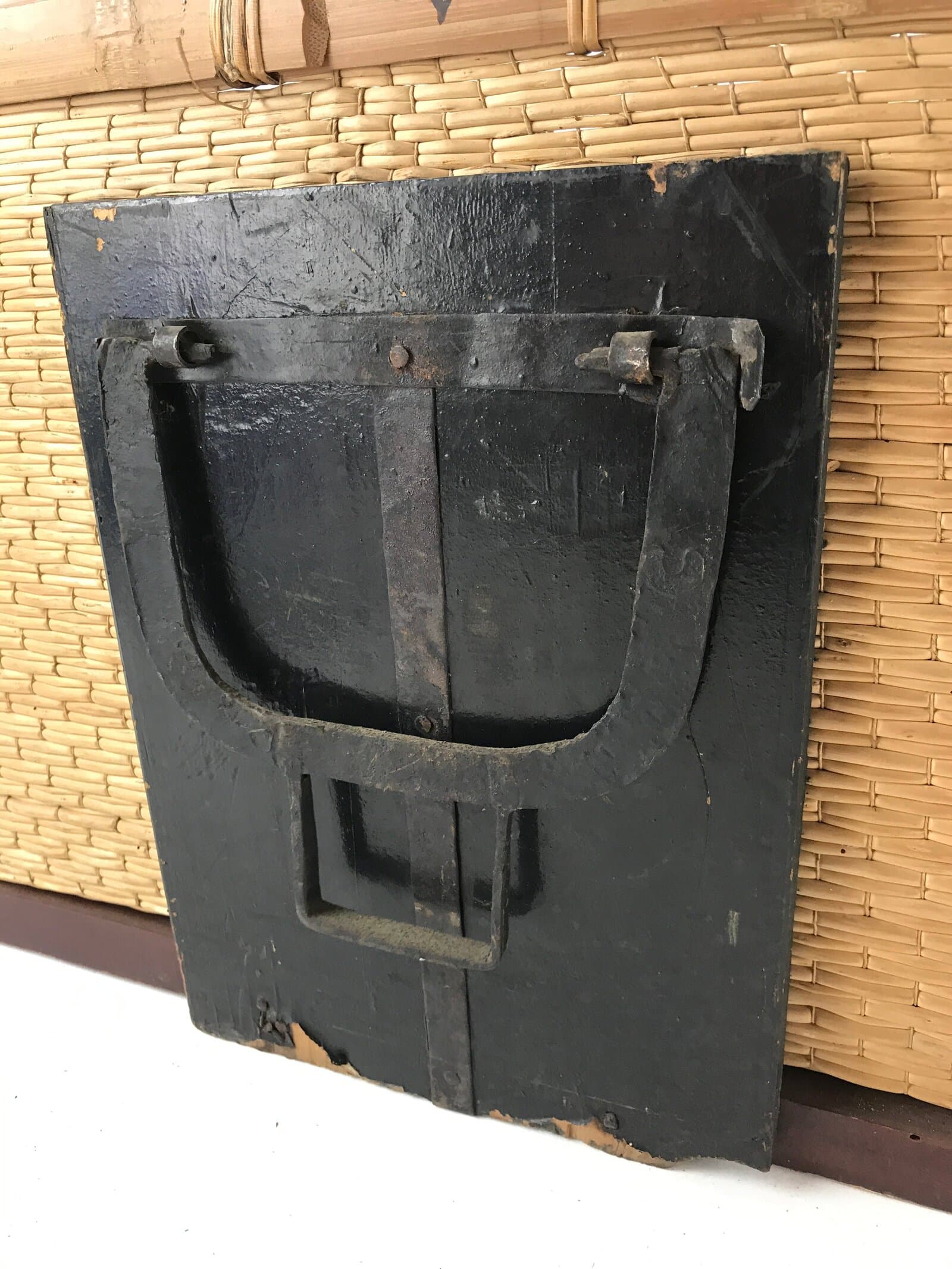 Japanese Bamboo Woven Storage Basket Vtg Traveler Chest Kago Iron Handles B221