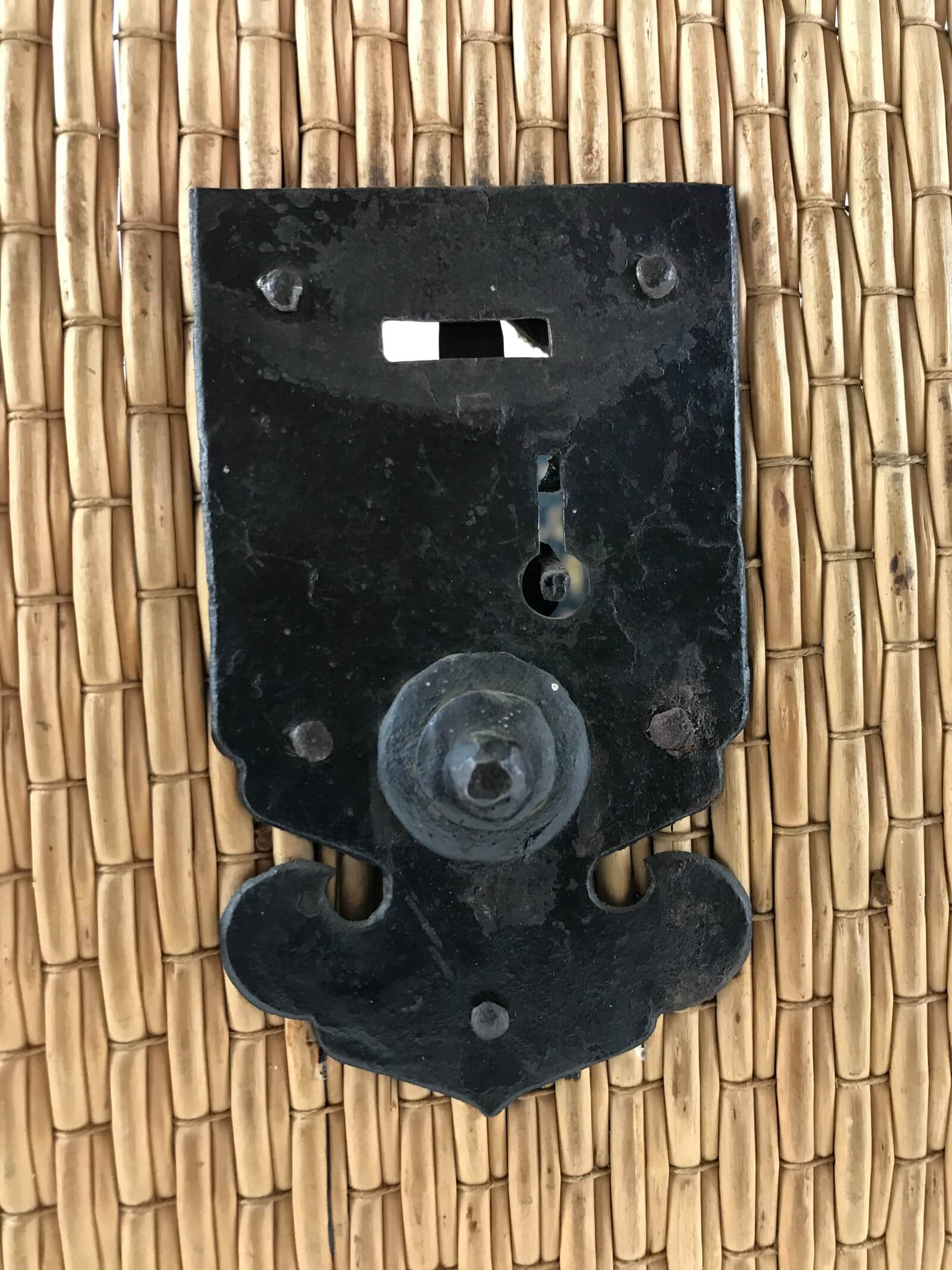 Japanese Bamboo Woven Storage Basket Vtg Traveler Chest Kago Iron Handles B221