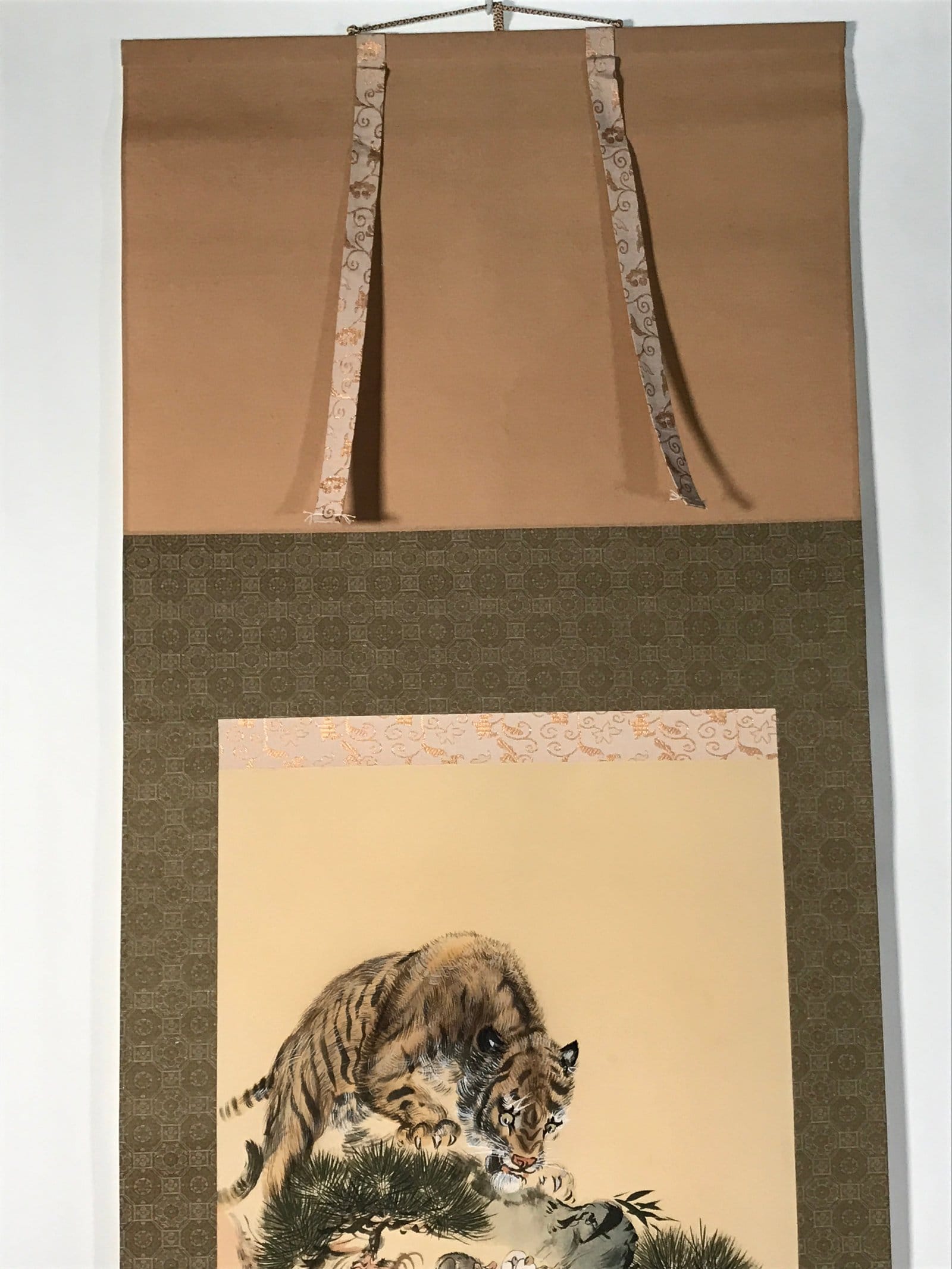 Japanese Boxed Hanging Scroll Vtg Kakejiku Man Hanging Vine Tiger Zen Koan KJ160