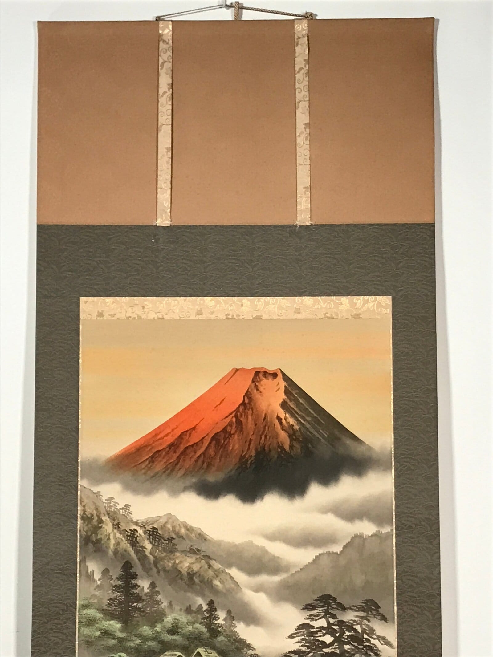 Japanese Boxed Hanging Scroll Vtg Red Fuji Mountains River Sansui SC951