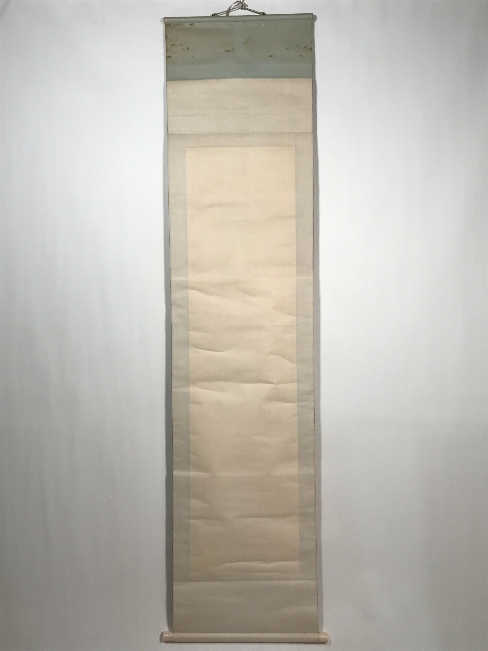 Japanese Boxed Hanging Scroll Vtg Standing Kannon Buddhist Kakejiku SC957