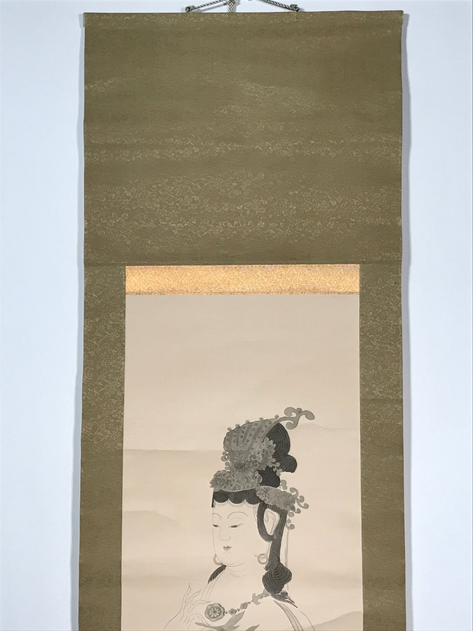 Japanese Boxed Hanging Scroll Vtg Standing Kannon Buddhist Kakejiku SC957