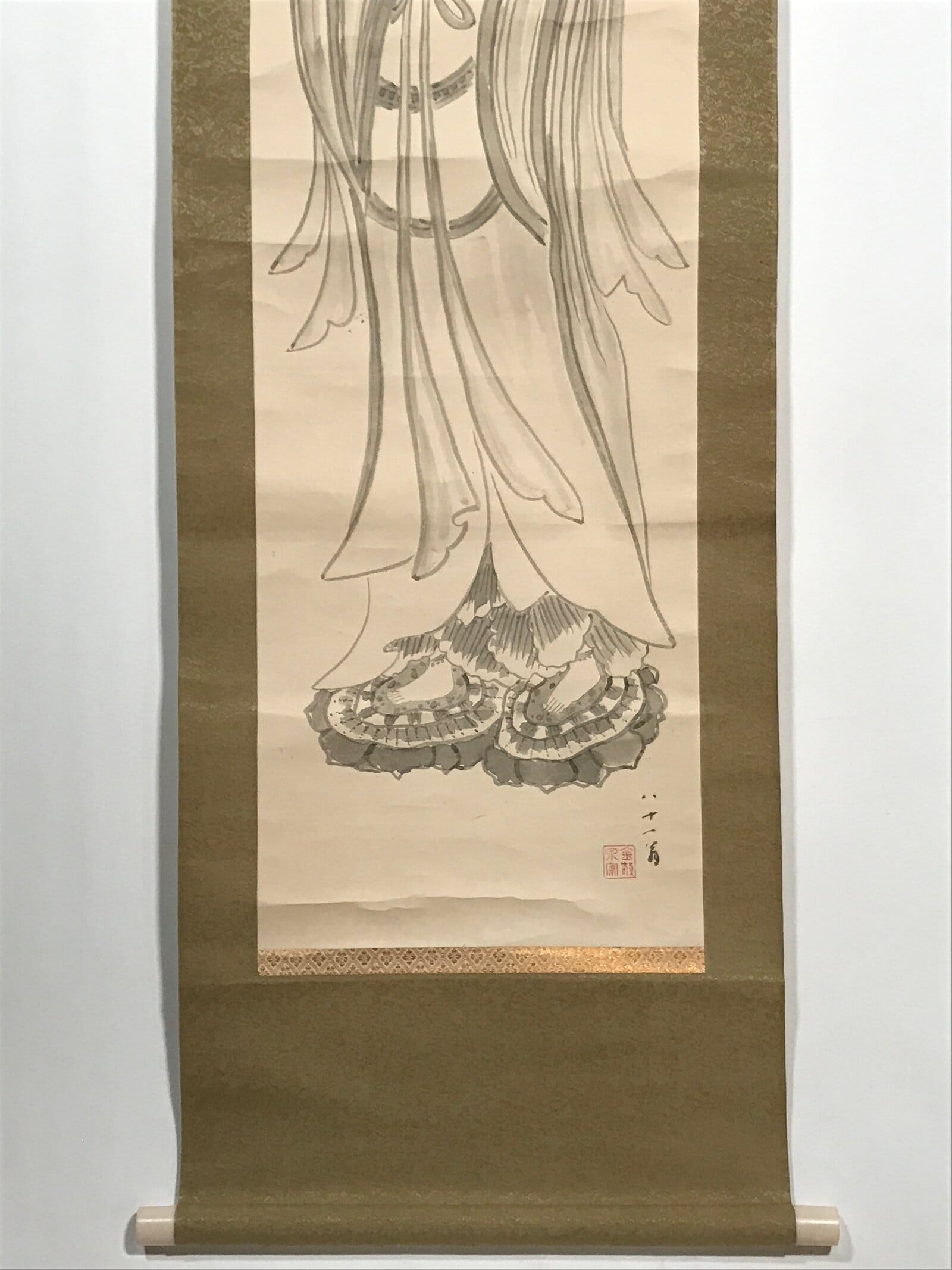 Japanese Boxed Hanging Scroll Vtg Standing Kannon Buddhist Kakejiku SC957