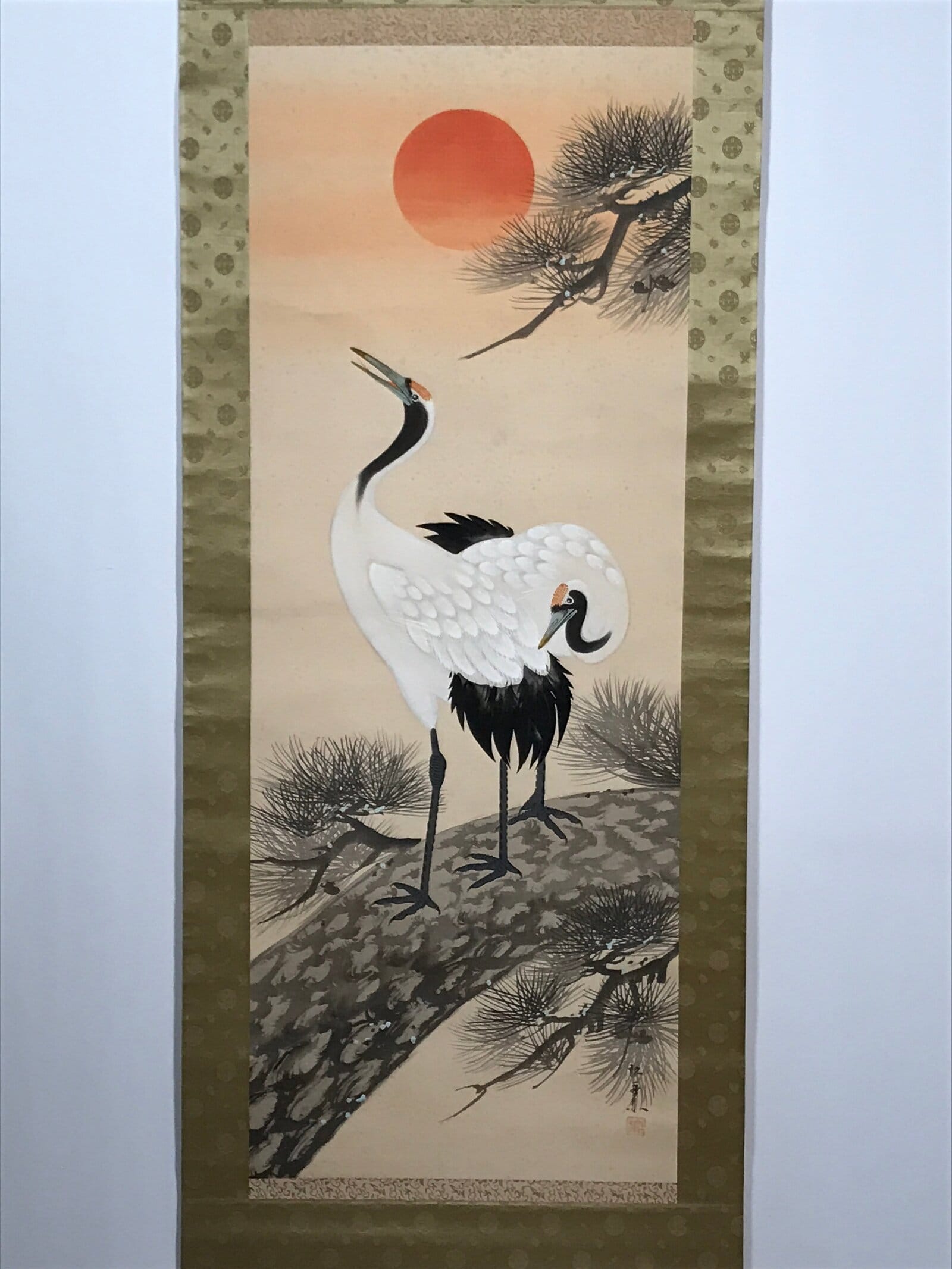 Japanese Boxed Hanging Scroll Vtg Two Cranes Pine Tree Red Sun Kakejiku SC956