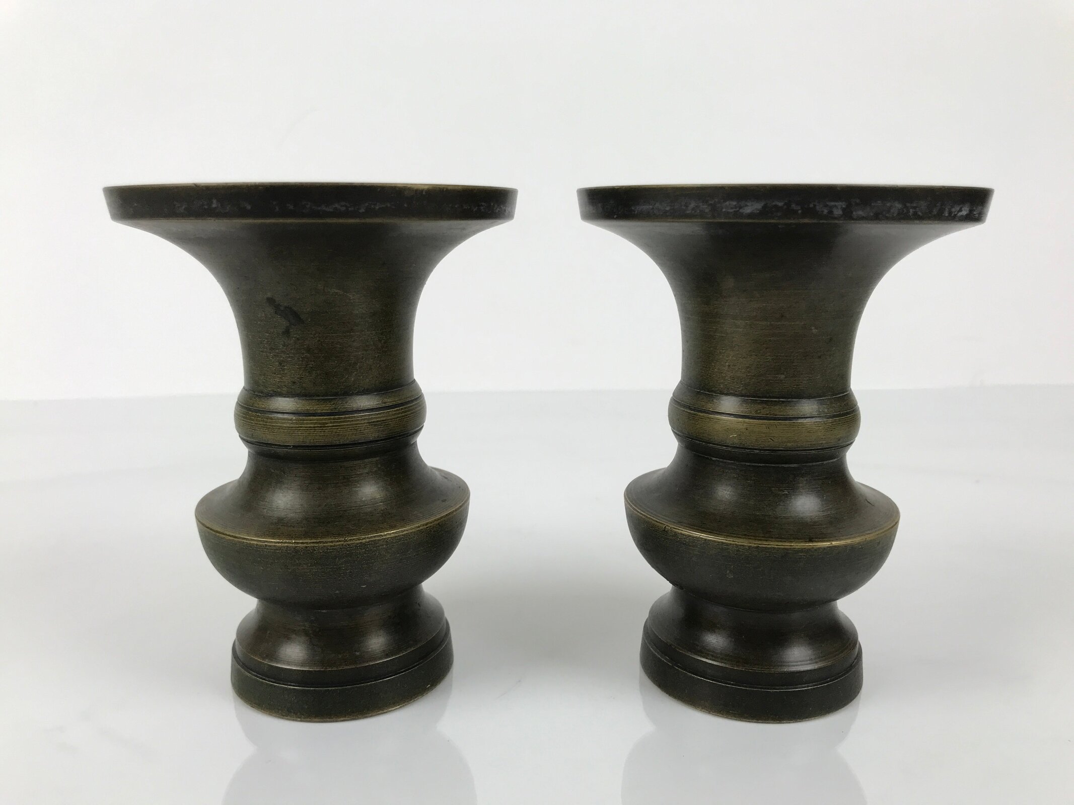 Japanese Buddhist Altar Bronze Metal Flower Vase Vtg 2pc Hanatate Brown BA765