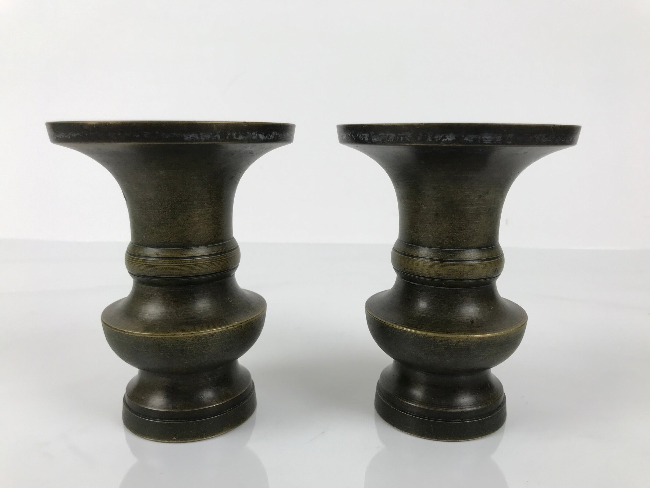 Japanese Buddhist Altar Bronze Metal Flower Vase Vtg 2pc Hanatate Brown BA765