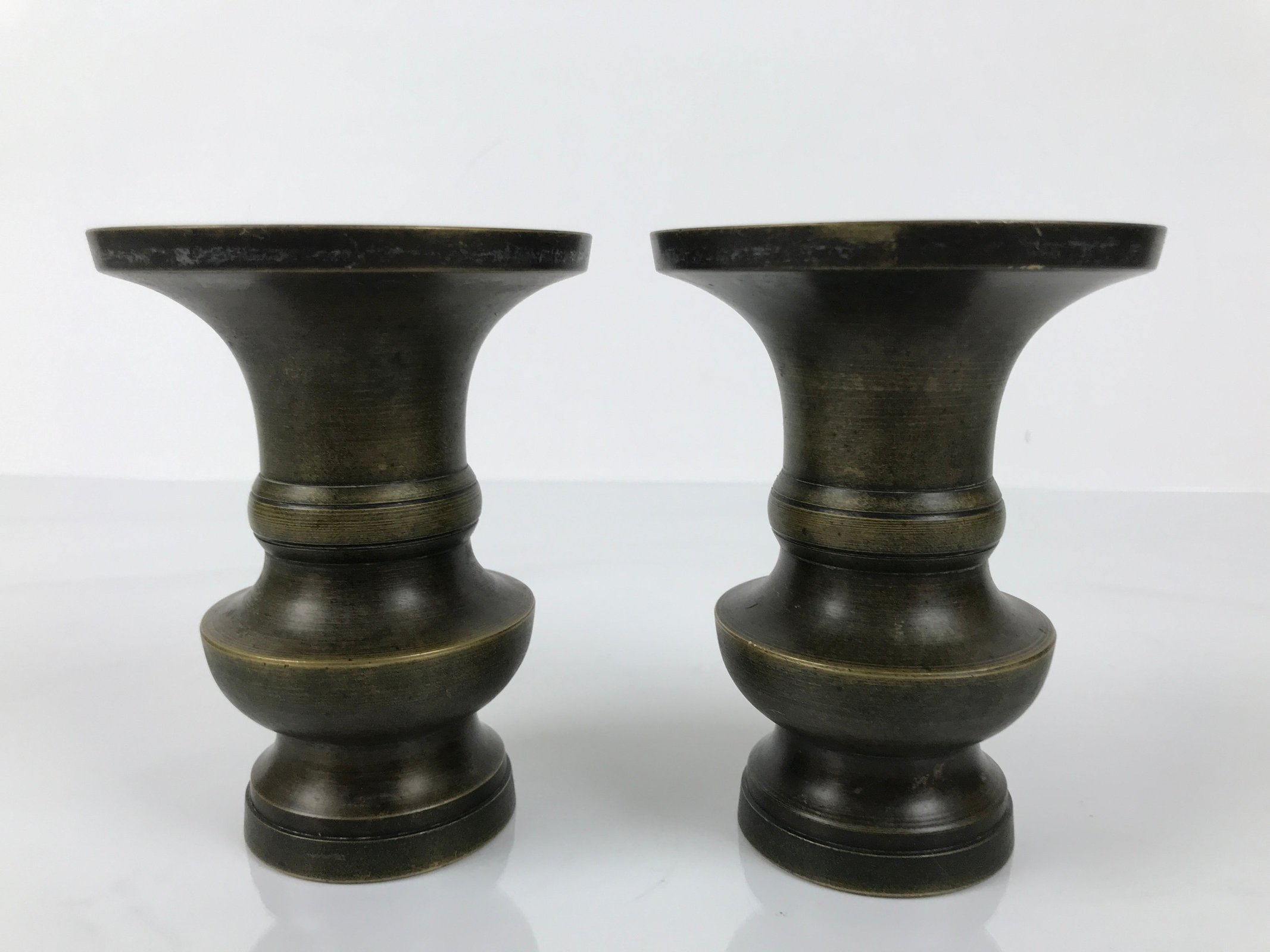 Japanese Buddhist Altar Bronze Metal Flower Vase Vtg 2pc Hanatate Brown BA765
