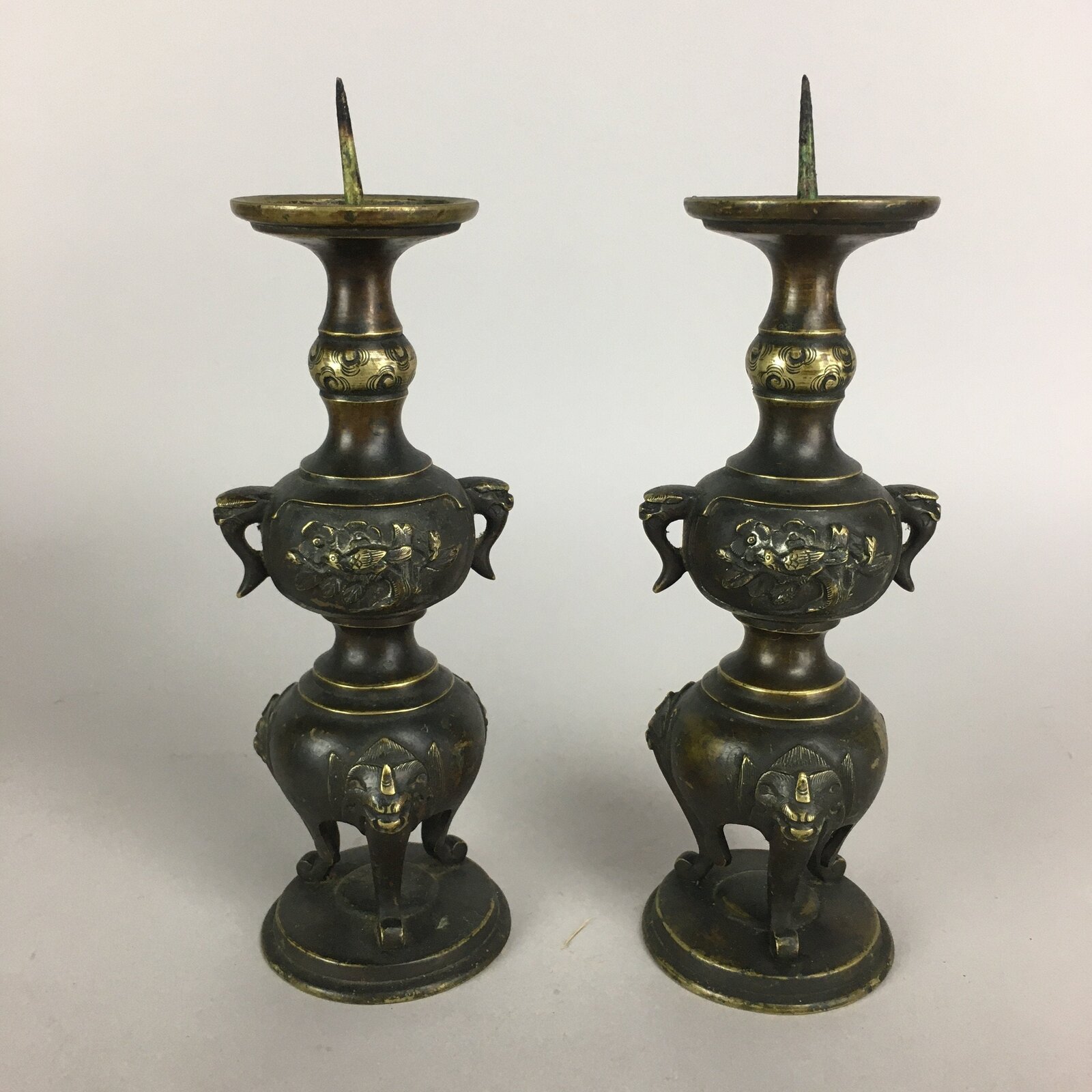Japanese Buddhist Altar Fitting 2 pc Set Candle Stand Vtg Bronze Shokudai BU436