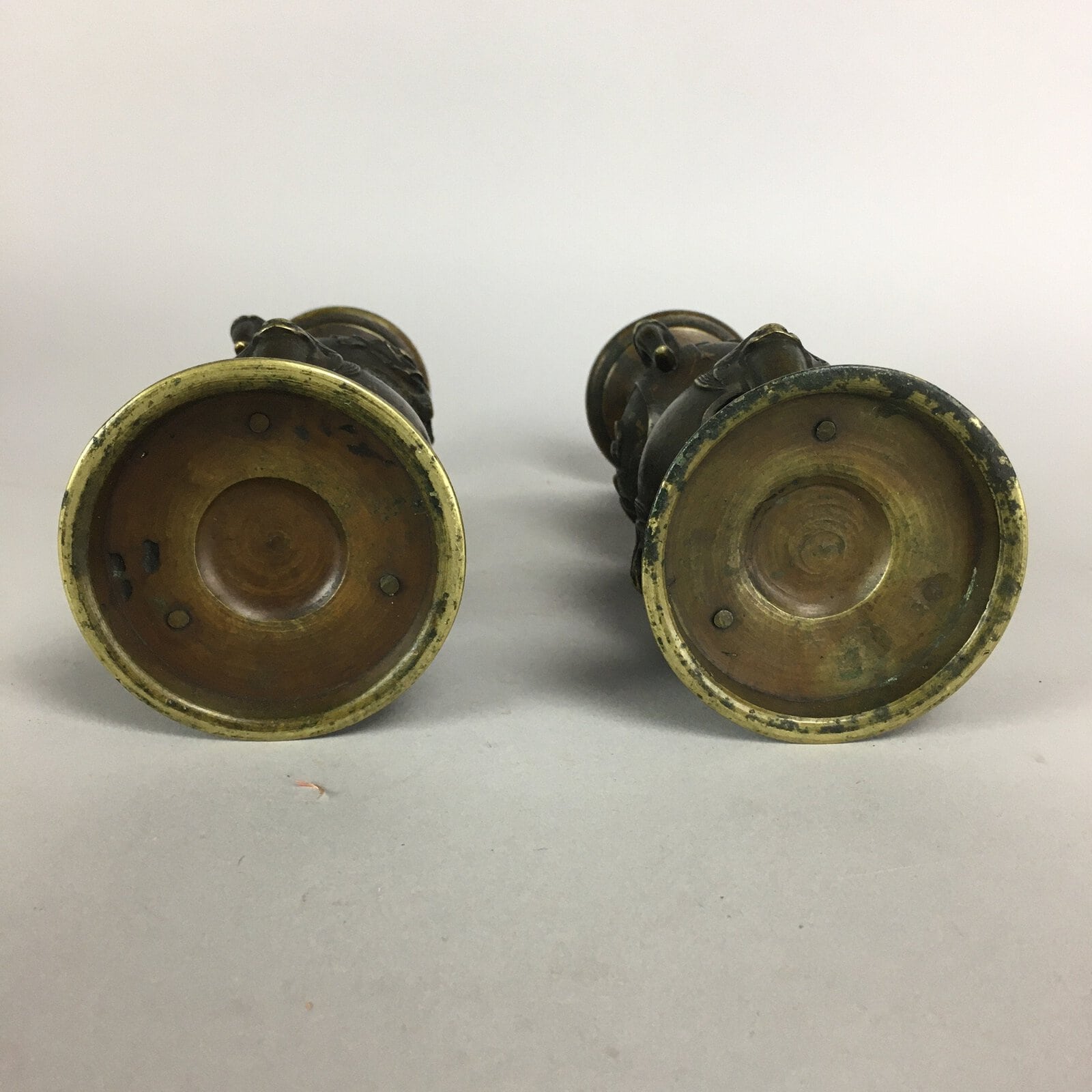 Japanese Buddhist Altar Fitting 2 pc Set Candle Stand Vtg Bronze Shokudai BU436