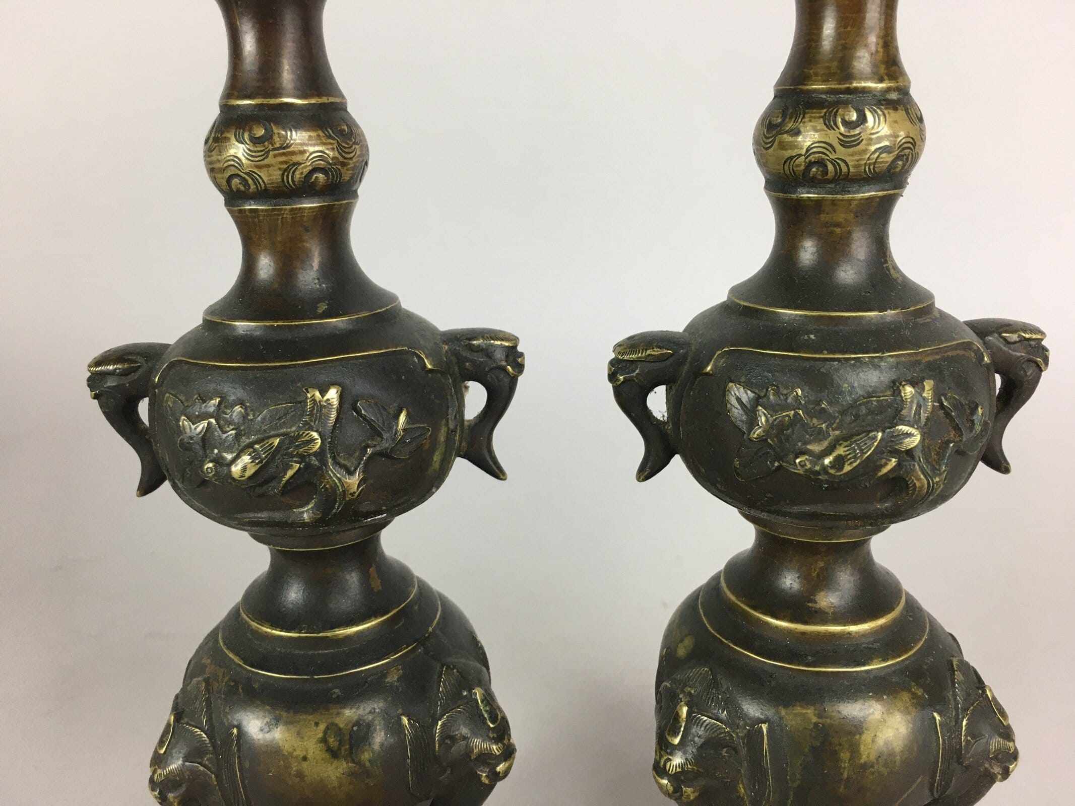 Japanese Buddhist Altar Fitting 2 pc Set Candle Stand Vtg Bronze Shokudai BU436
