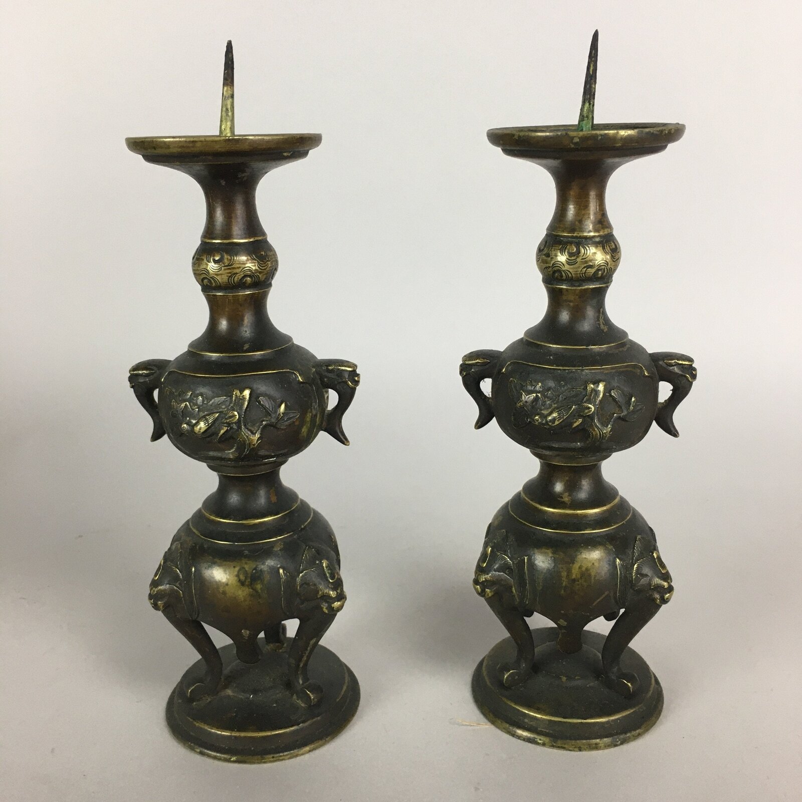 Japanese Buddhist Altar Fitting 2 pc Set Candle Stand Vtg Bronze Shokudai BU436