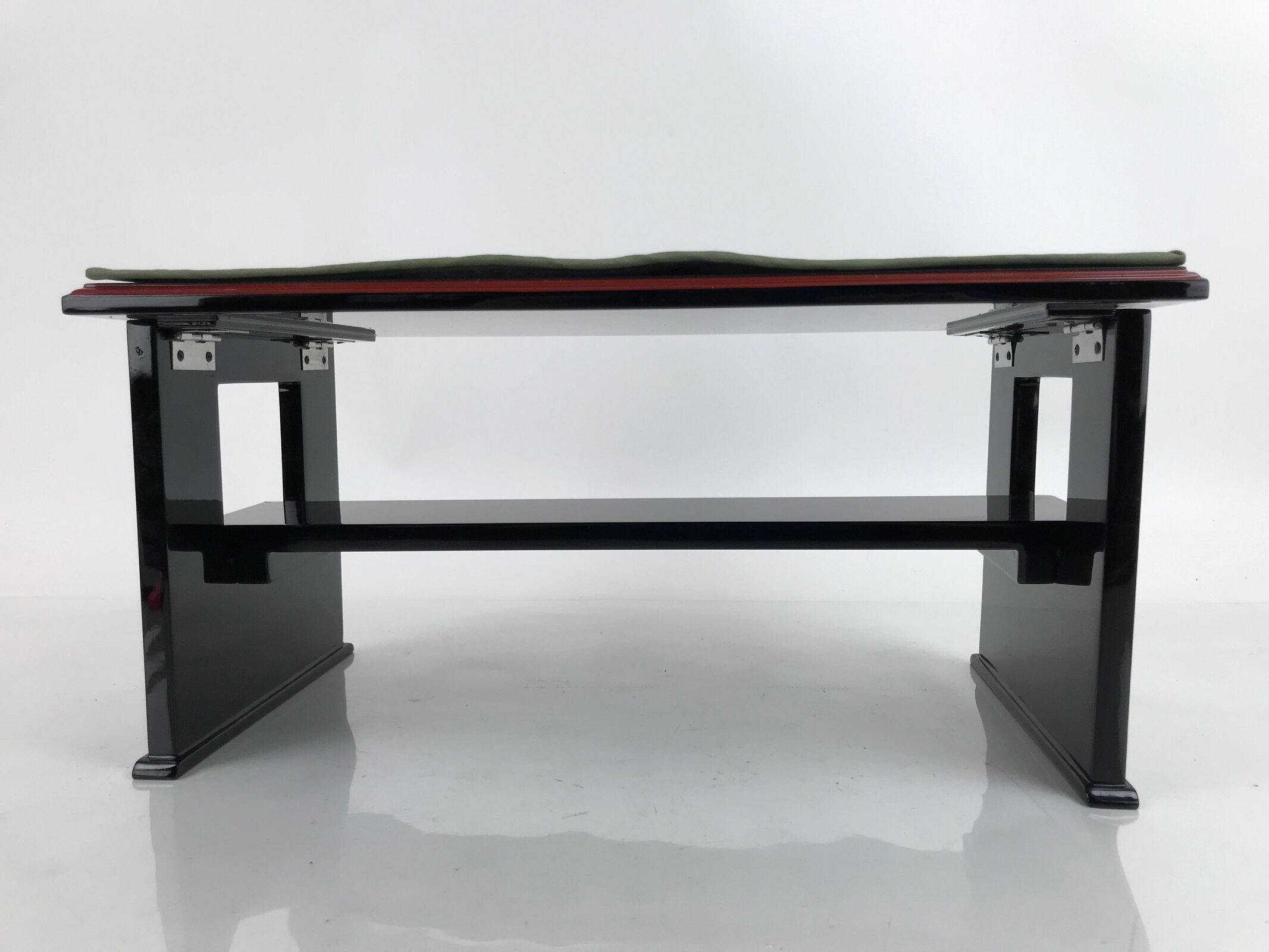 Japanese Buddhist Altar Fitting Lacquer Kyozukue Offering Table Black Red BA374