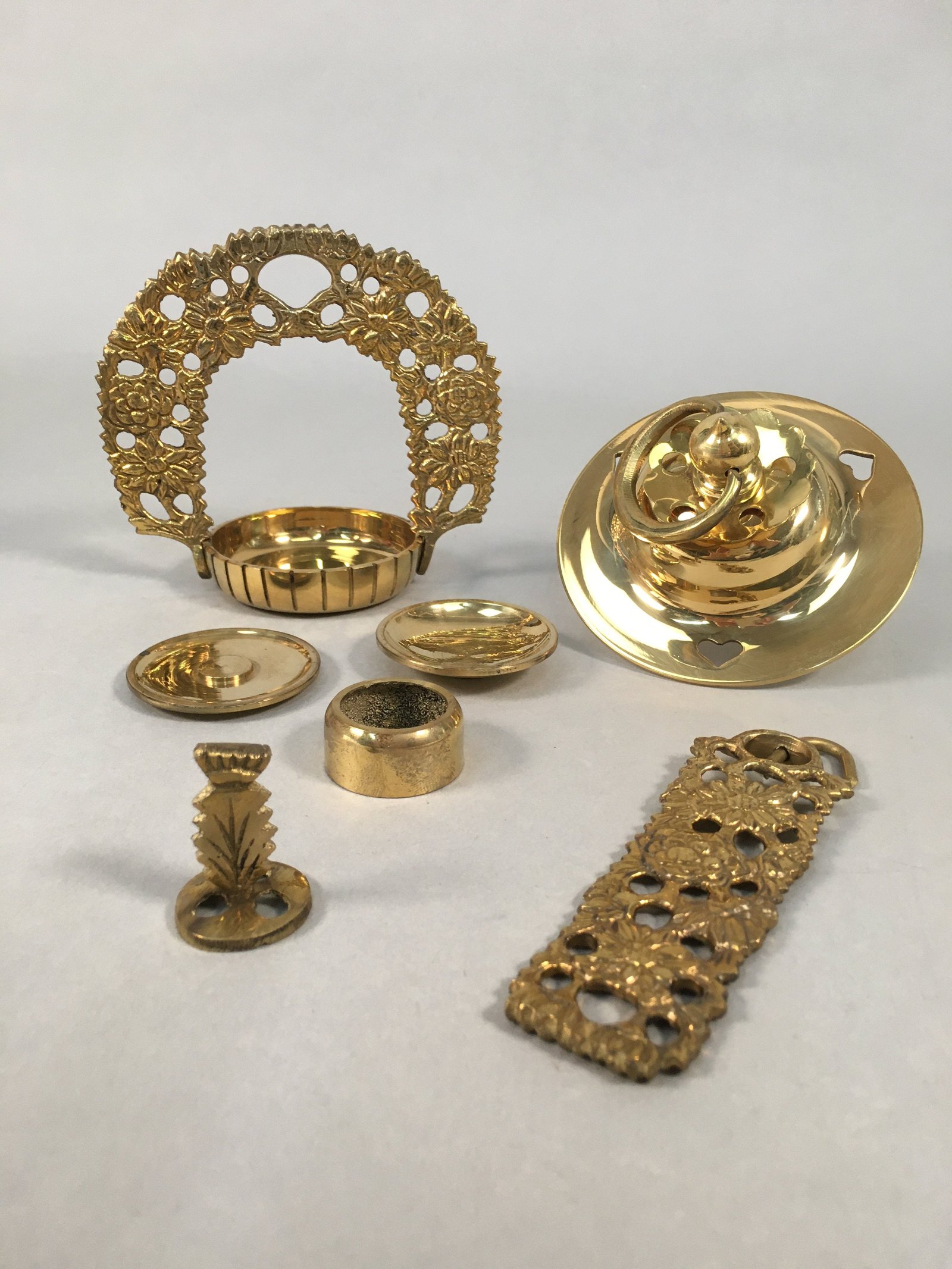 Japanese Buddhist Altar Fitting Vtg Brass Hanging Lantern Rinto Butsudan BU336