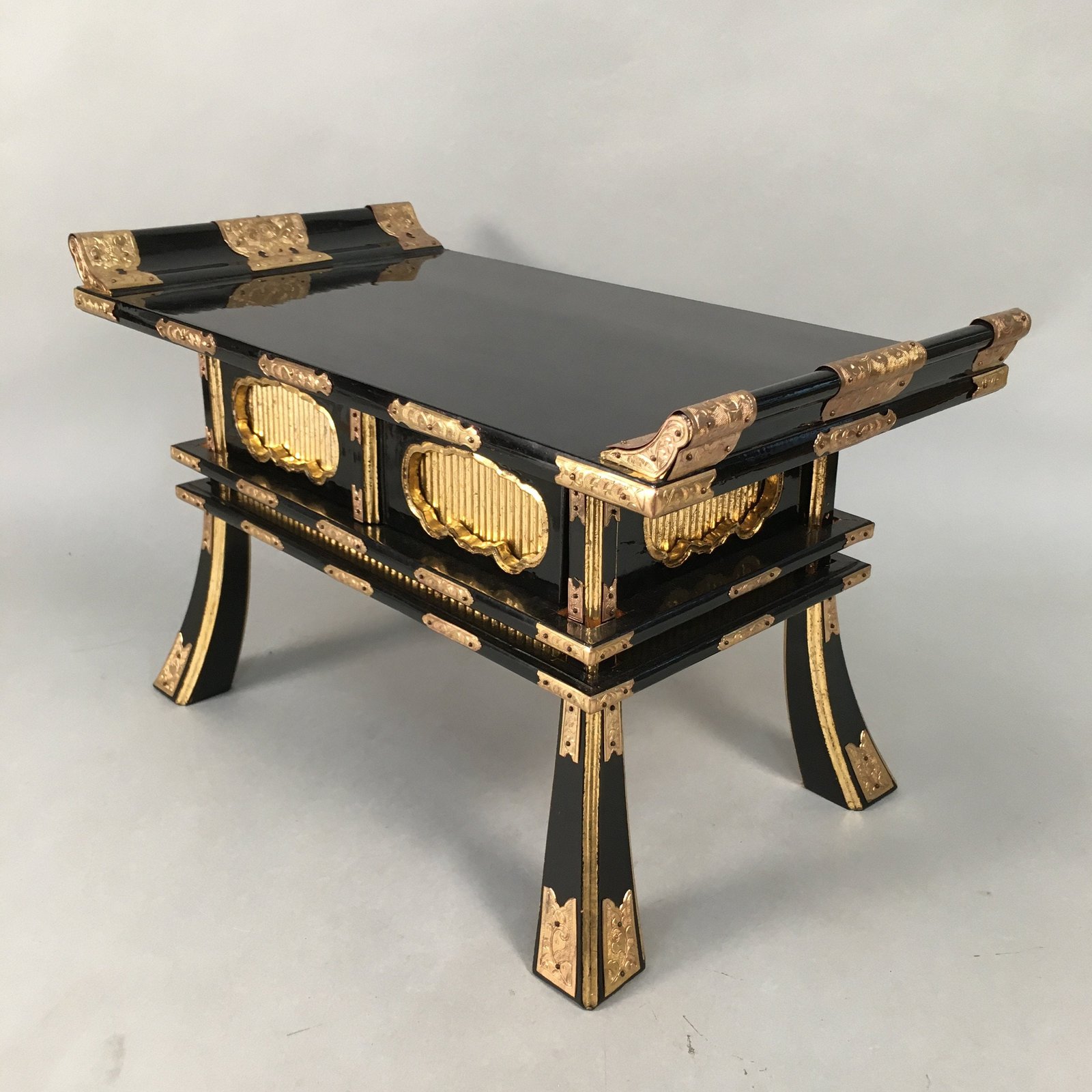 Japanese Buddhist Altar Fitting Vtg Wood Lacquer Offering Table Kyozukue BU325