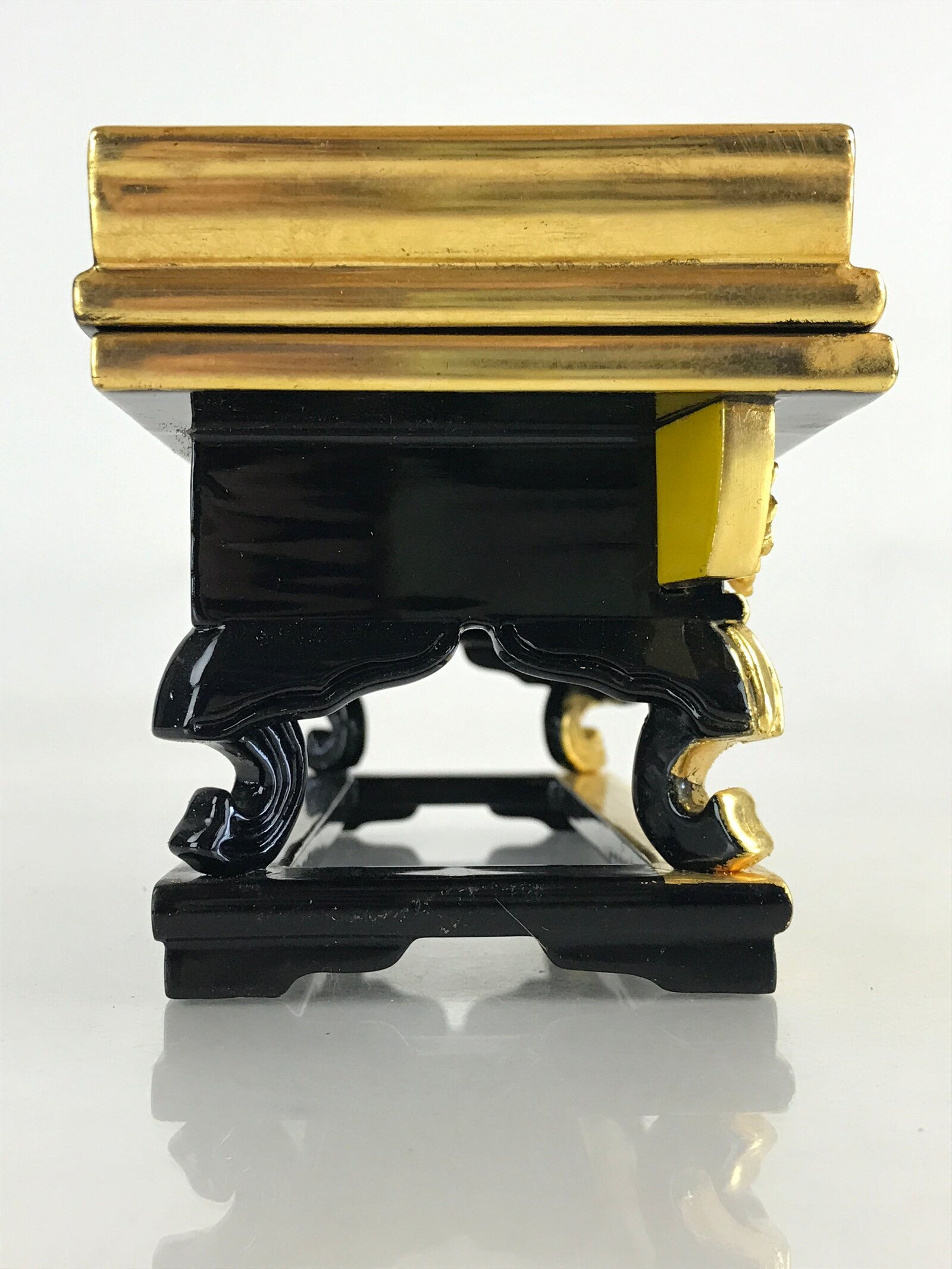 Japanese Buddhist Altar Fitting Wood Lacquer Offering Table Maejyoku Gold BU943